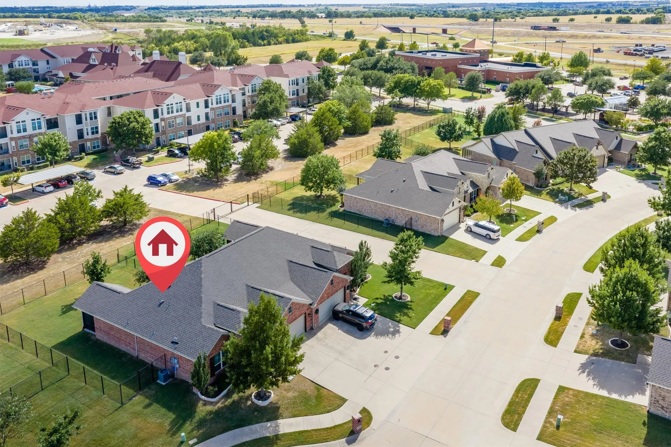 Single Family Residence For Sale in Ellis County , 112 Terra Verde Court, Waxahachie, Texas 75165, 2 Bedroom, 2 Bathroom, 2 Garage spaces, 1,607 Sqft, built in 2015, mls#21388783, Real Estate Agent in Waxahachie, Homes For Sale in Ellis county, Homes For Sale in Waxahachie, Realtor in Waxahachie Texas, Real Estate Brokerage Independent Realty Texas, Luminita Cordes Realtor