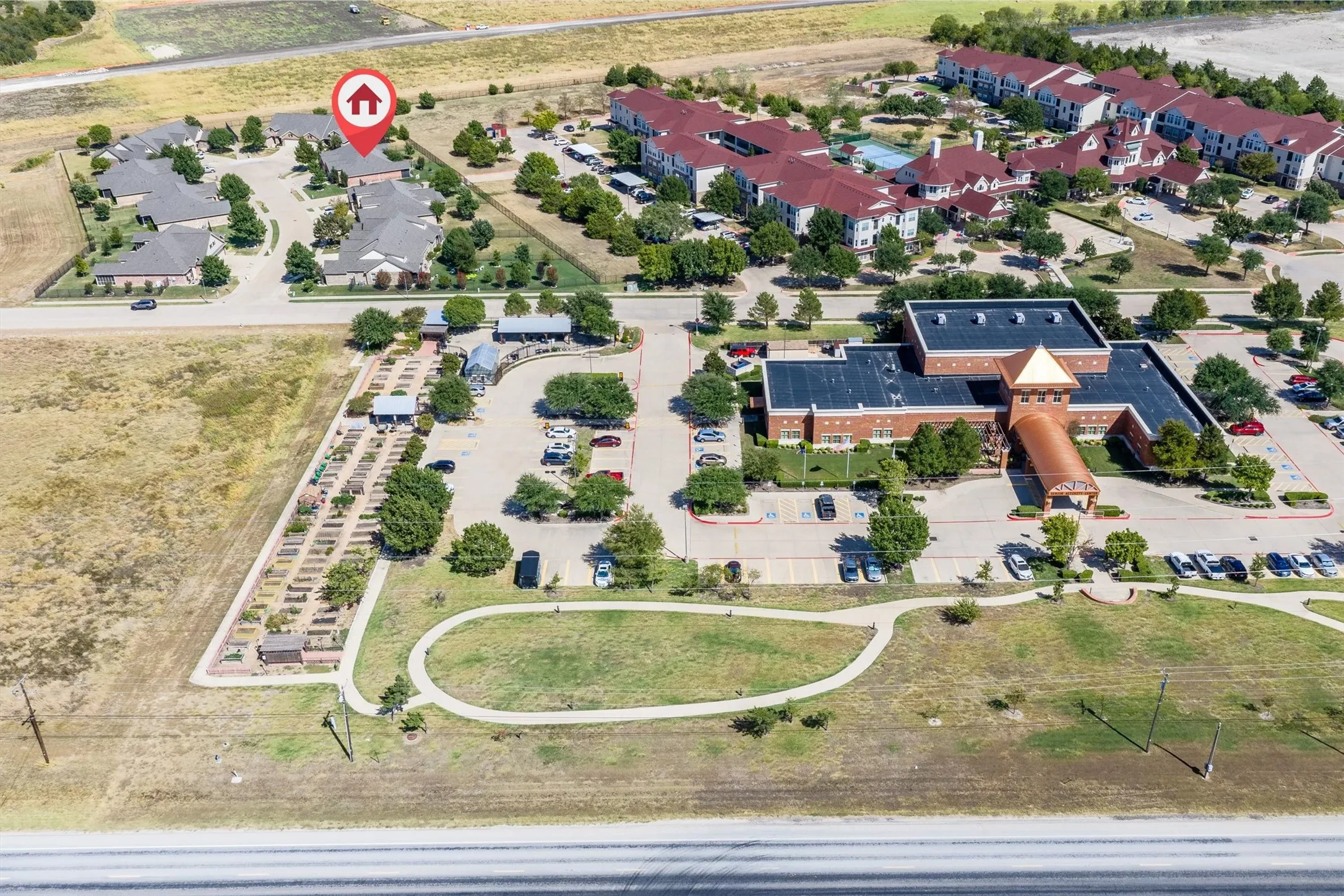 Single Family Residence For Sale in Ellis County , 112 Terra Verde Court, Waxahachie, Texas 75165, 2 Bedroom, 2 Bathroom, 2 Garage spaces, 1,607 Sqft, built in 2015, mls#21388783, Real Estate Agent in Waxahachie, Homes For Sale in Ellis county, Homes For Sale in Waxahachie, Realtor in Waxahachie Texas, Real Estate Brokerage Independent Realty Texas, Luminita Cordes Realtor