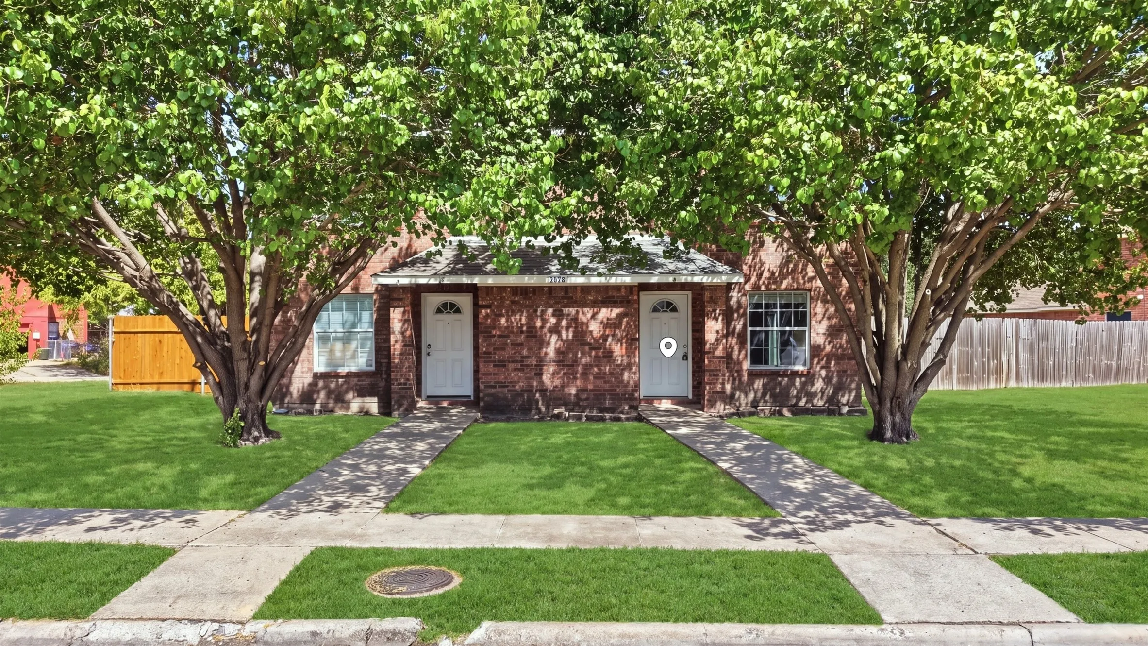 Single Family Residence For Sale in Dallas County , 2708 Clemson Circle A, Rowlett, Texas 75088, 4 Bedroom, 3 Bathroom, 1 Garage spaces, 1,727 Sqft, built in 2003, mls#21389016, Real Estate Agent in Rowlett, Homes For Sale in Dallas county, Homes For Sale in Rowlett, Realtor in Rowlett Texas, Real Estate Brokerage Independent Realty Texas, Luminita Cordes Realtor