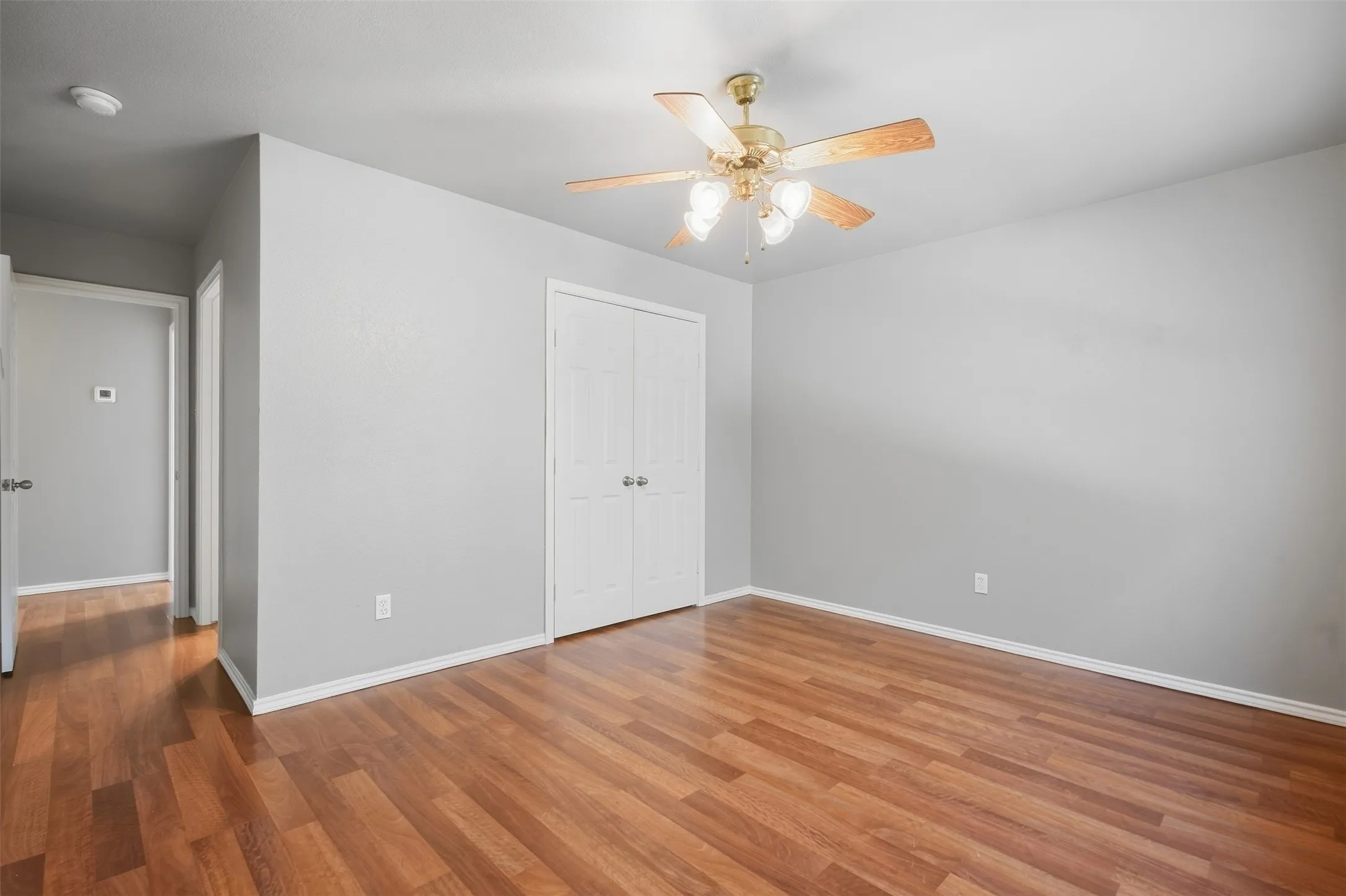 Single Family Residence For Sale in Dallas County , 2708 Clemson Circle A, Rowlett, Texas 75088, 4 Bedroom, 3 Bathroom, 1 Garage spaces, 1,727 Sqft, built in 2003, mls#21389016, Real Estate Agent in Rowlett, Homes For Sale in Dallas county, Homes For Sale in Rowlett, Realtor in Rowlett Texas, Real Estate Brokerage Independent Realty Texas, Luminita Cordes Realtor