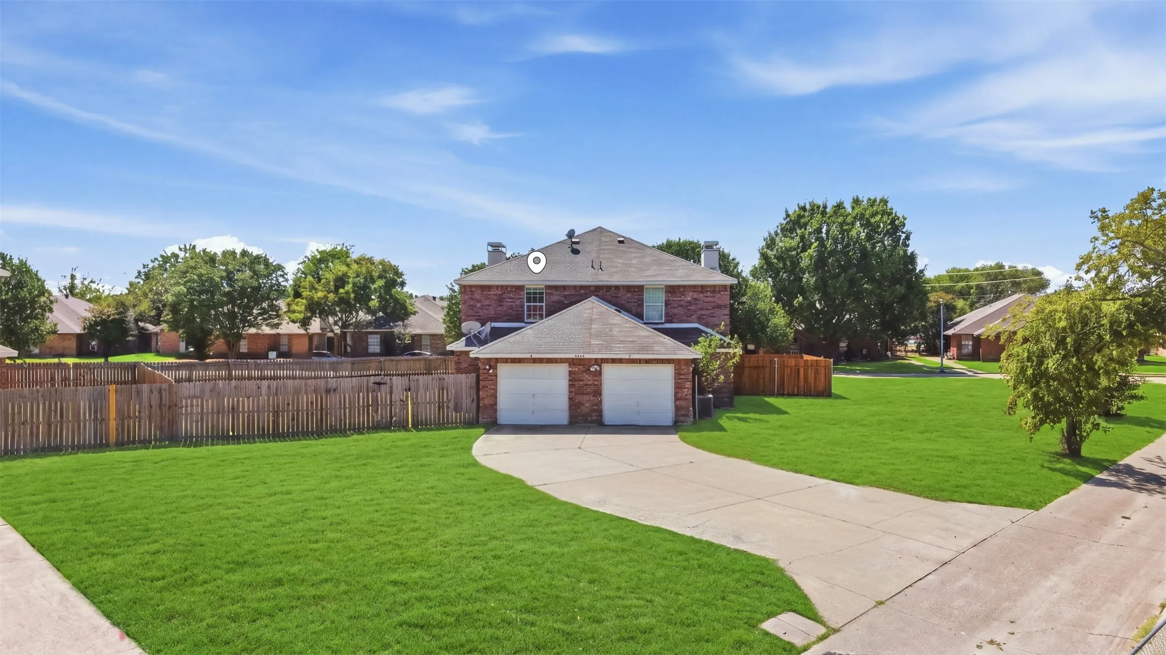 Single Family Residence For Sale in Dallas County , 2708 Clemson Circle A, Rowlett, Texas 75088, 4 Bedroom, 3 Bathroom, 1 Garage spaces, 1,727 Sqft, built in 2003, mls#21389016, Real Estate Agent in Rowlett, Homes For Sale in Dallas county, Homes For Sale in Rowlett, Realtor in Rowlett Texas, Real Estate Brokerage Independent Realty Texas, Luminita Cordes Realtor