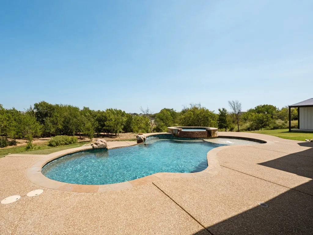 Single Family Residence For Sale in Johnson County , 9108 Sirius Lane, Godley, Texas 76044, 4 Bedroom, 3 Bathroom, 5 Garage spaces, 3,745 Sqft, built in 2018, mls#21389018, Real Estate Agent in Godley, Homes For Sale in Johnson county, Homes For Sale in Godley, Realtor in Godley Texas, Real Estate Brokerage Independent Realty Texas, Luminita Cordes Realtor