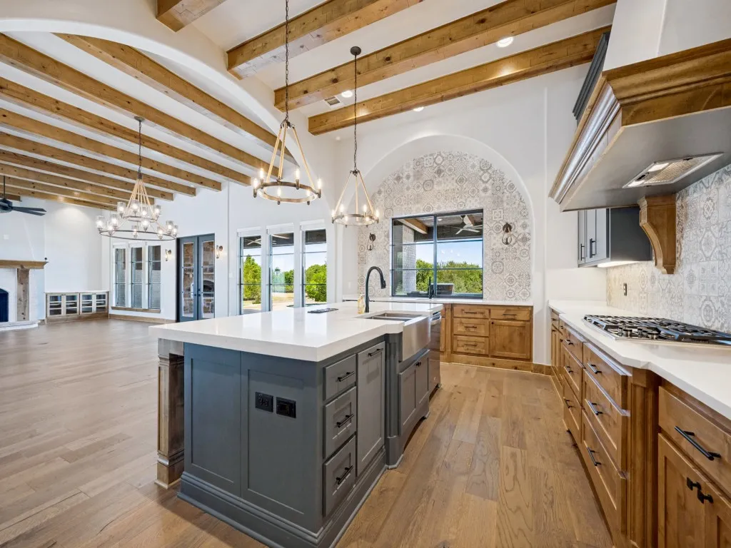 Single Family Residence For Sale in Johnson County , 9108 Sirius Lane, Godley, Texas 76044, 4 Bedroom, 3 Bathroom, 5 Garage spaces, 3,745 Sqft, built in 2018, mls#21389018, Real Estate Agent in Godley, Homes For Sale in Johnson county, Homes For Sale in Godley, Realtor in Godley Texas, Real Estate Brokerage Independent Realty Texas, Luminita Cordes Realtor