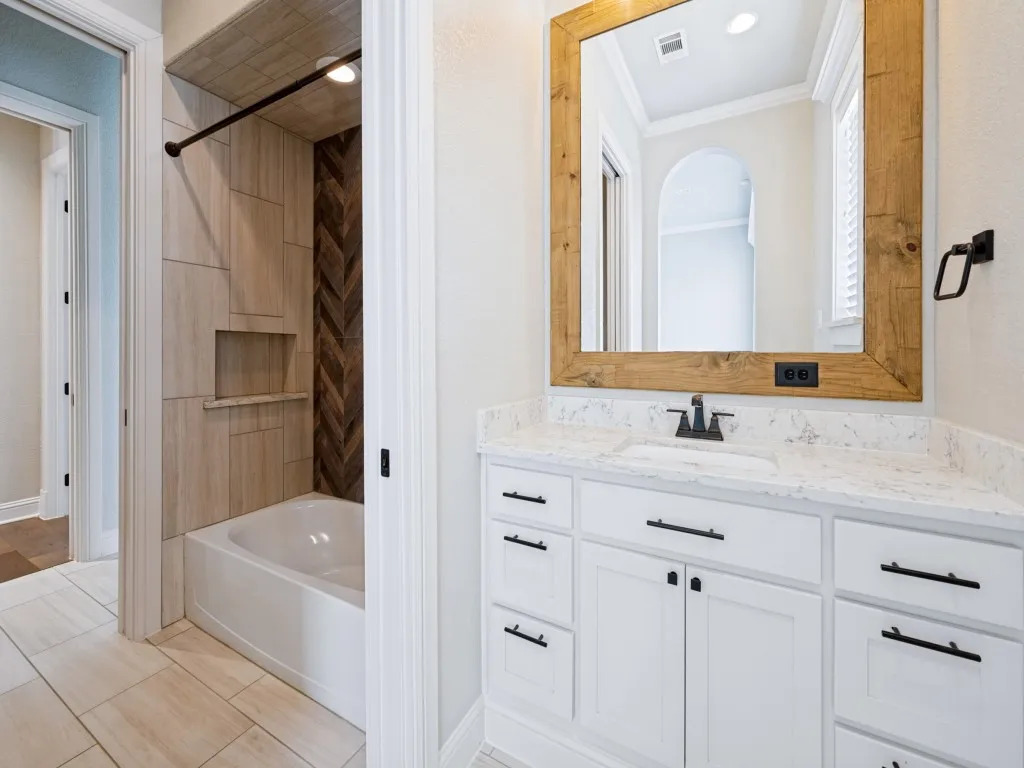 Single Family Residence For Sale in Johnson County , 9108 Sirius Lane, Godley, Texas 76044, 4 Bedroom, 3 Bathroom, 5 Garage spaces, 3,745 Sqft, built in 2018, mls#21389018, Real Estate Agent in Godley, Homes For Sale in Johnson county, Homes For Sale in Godley, Realtor in Godley Texas, Real Estate Brokerage Independent Realty Texas, Luminita Cordes Realtor