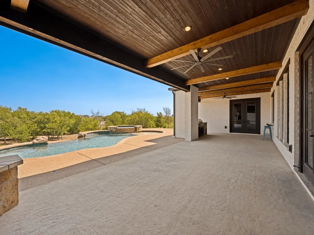 Single Family Residence For Sale in Johnson County , 9108 Sirius Lane, Godley, Texas 76044, 4 Bedroom, 3 Bathroom, 5 Garage spaces, 3,745 Sqft, built in 2018, mls#21389018, Real Estate Agent in Godley, Homes For Sale in Johnson county, Homes For Sale in Godley, Realtor in Godley Texas, Real Estate Brokerage Independent Realty Texas, Luminita Cordes Realtor