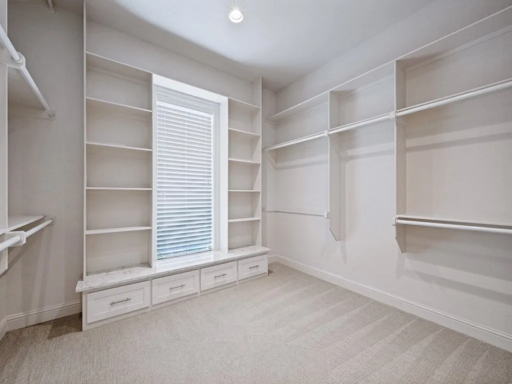 Single Family Residence For Sale in Johnson County , 9108 Sirius Lane, Godley, Texas 76044, 4 Bedroom, 3 Bathroom, 5 Garage spaces, 3,745 Sqft, built in 2018, mls#21389018, Real Estate Agent in Godley, Homes For Sale in Johnson county, Homes For Sale in Godley, Realtor in Godley Texas, Real Estate Brokerage Independent Realty Texas, Luminita Cordes Realtor