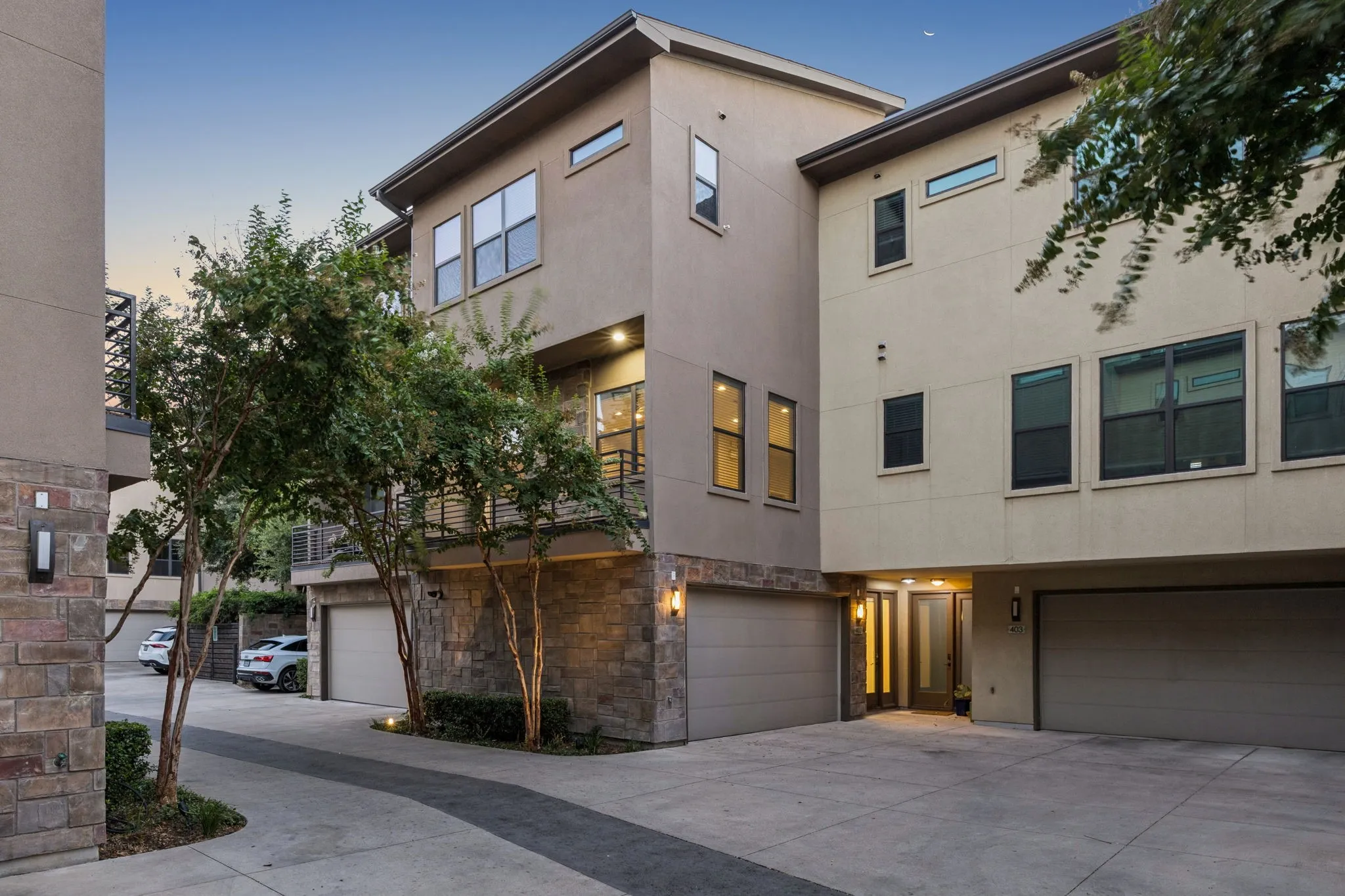 Condominium For Sale in Dallas County , 1801 Annex Avenue 402, Dallas, Texas 75204, 3 Bedroom, 4 Bathroom, 2 Garage spaces, 2,154 Sqft, built in 2016, mls#21385715, Real Estate Agent in Dallas, Homes For Sale in Dallas county, Homes For Sale in Dallas, Realtor in Dallas Texas, Real Estate Brokerage Independent Realty Texas, Luminita Cordes Realtor