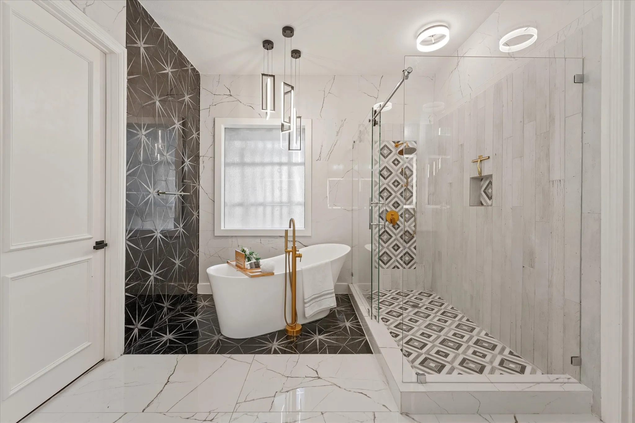 Single Family Residence For Sale in Denton County , 2601 Sir Gawain Lane, Lewisville, Texas 75056, 5 Bedroom, 5 Bathroom, 3 Garage spaces, 5,135 Sqft, built in 2002, mls#21389024, Real Estate Agent in Lewisville, Homes For Sale in Denton county, Homes For Sale in Lewisville, Realtor in Lewisville Texas, Real Estate Brokerage Independent Realty Texas, Luminita Cordes Realtor