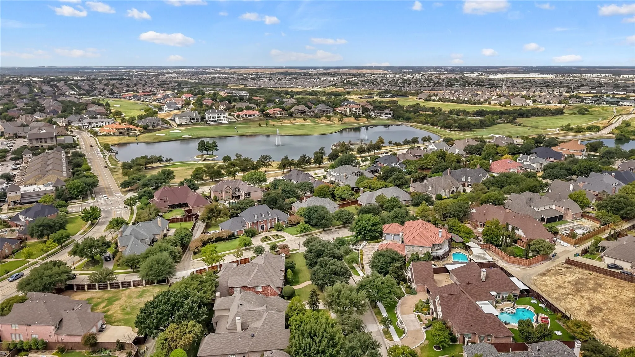 Single Family Residence For Sale in Denton County , 2601 Sir Gawain Lane, Lewisville, Texas 75056, 5 Bedroom, 5 Bathroom, 3 Garage spaces, 5,135 Sqft, built in 2002, mls#21389024, Real Estate Agent in Lewisville, Homes For Sale in Denton county, Homes For Sale in Lewisville, Realtor in Lewisville Texas, Real Estate Brokerage Independent Realty Texas, Luminita Cordes Realtor