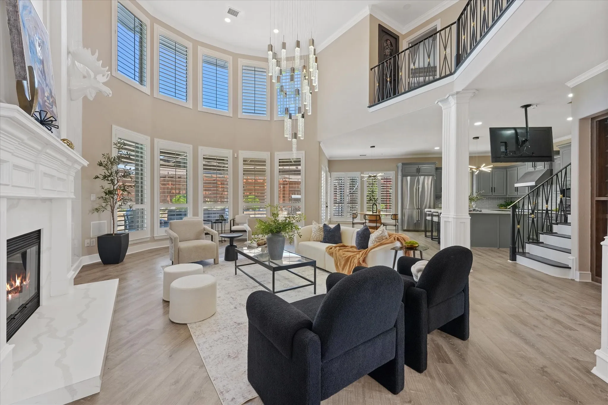 Single Family Residence For Sale in Denton County , 2601 Sir Gawain Lane, Lewisville, Texas 75056, 5 Bedroom, 5 Bathroom, 3 Garage spaces, 5,135 Sqft, built in 2002, mls#21389024, Real Estate Agent in Lewisville, Homes For Sale in Denton county, Homes For Sale in Lewisville, Realtor in Lewisville Texas, Real Estate Brokerage Independent Realty Texas, Luminita Cordes Realtor