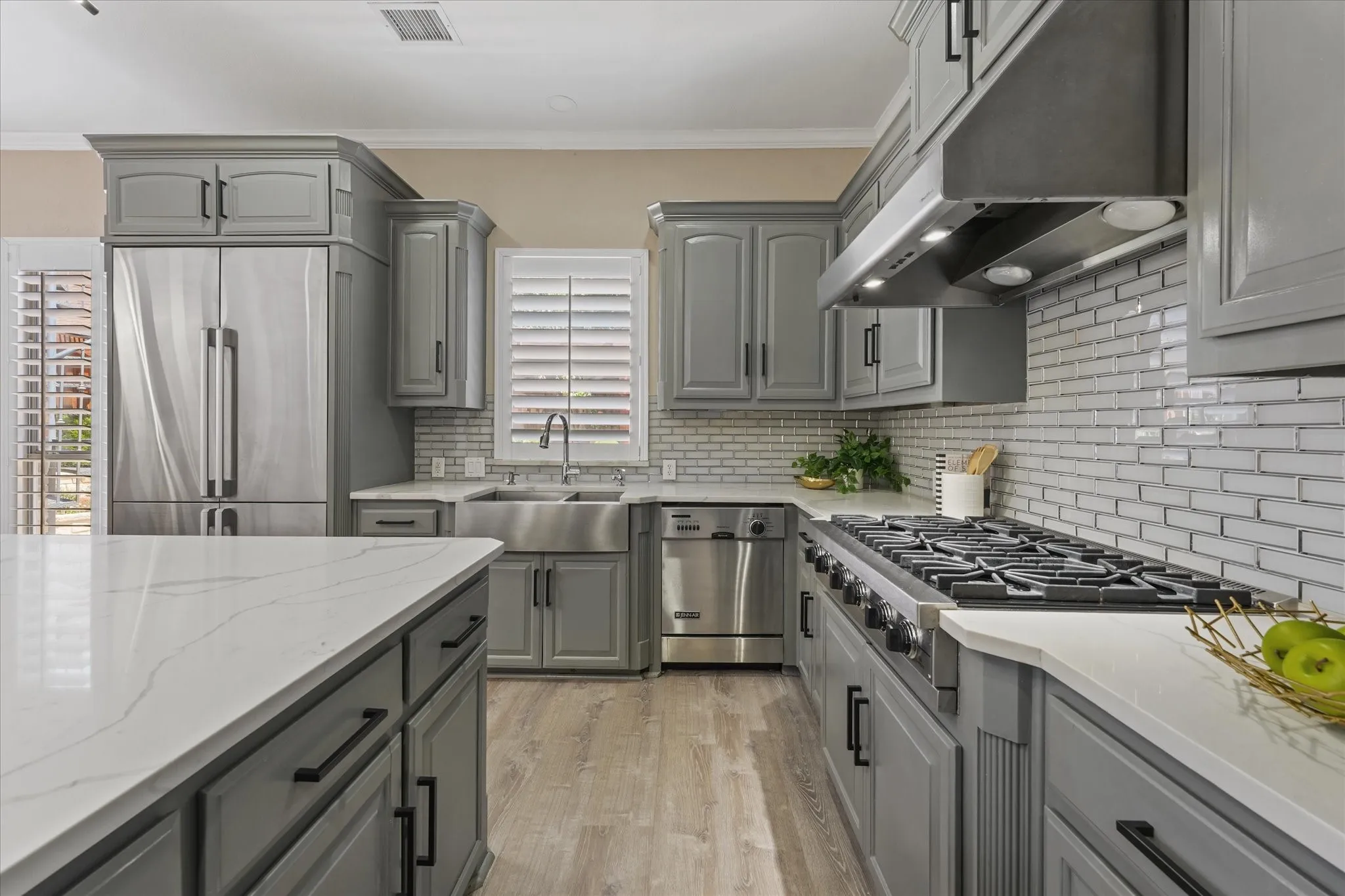 Single Family Residence For Sale in Denton County , 2601 Sir Gawain Lane, Lewisville, Texas 75056, 5 Bedroom, 5 Bathroom, 3 Garage spaces, 5,135 Sqft, built in 2002, mls#21389024, Real Estate Agent in Lewisville, Homes For Sale in Denton county, Homes For Sale in Lewisville, Realtor in Lewisville Texas, Real Estate Brokerage Independent Realty Texas, Luminita Cordes Realtor