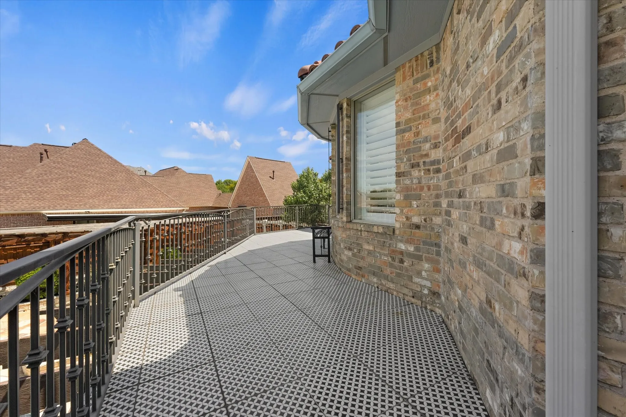 Single Family Residence For Sale in Denton County , 2601 Sir Gawain Lane, Lewisville, Texas 75056, 5 Bedroom, 5 Bathroom, 3 Garage spaces, 5,135 Sqft, built in 2002, mls#21389024, Real Estate Agent in Lewisville, Homes For Sale in Denton county, Homes For Sale in Lewisville, Realtor in Lewisville Texas, Real Estate Brokerage Independent Realty Texas, Luminita Cordes Realtor