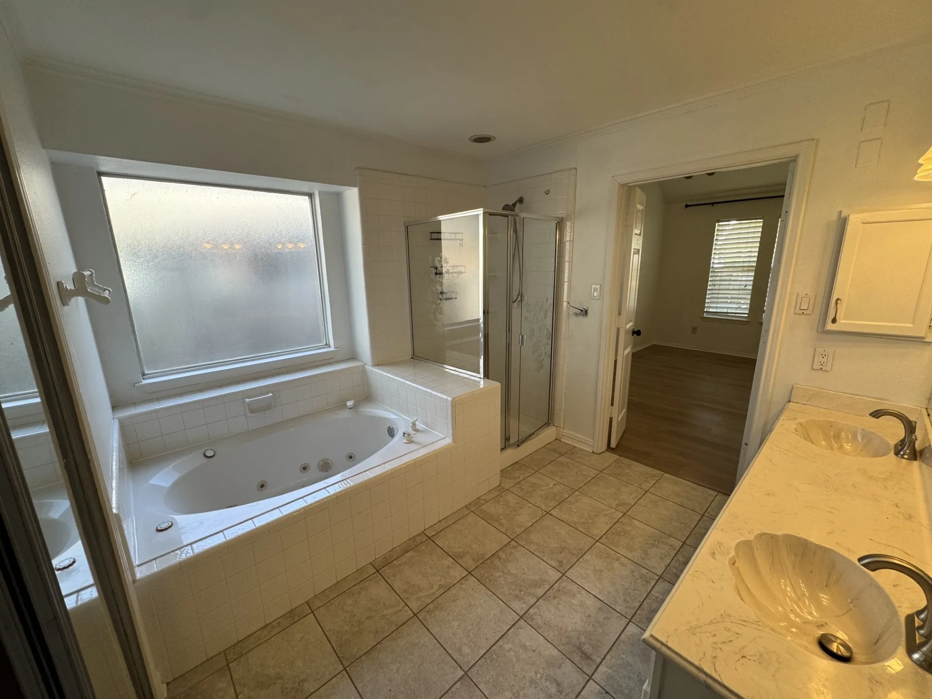 Single Family Residence For Rent in Denton County , 5232 Goodman Drive, The Colony, Texas 75056, 3 Bedroom, 3 Bathroom, 2 Garage spaces, 1,945 Sqft, built in 1990, mls#21388053, Real Estate Agent in The Colony, Homes For Rent in Denton county, Homes For Rent in The Colony, Realtor in The Colony Texas, Real Estate Brokerage Independent Realty Texas, Luminita Cordes Realtor