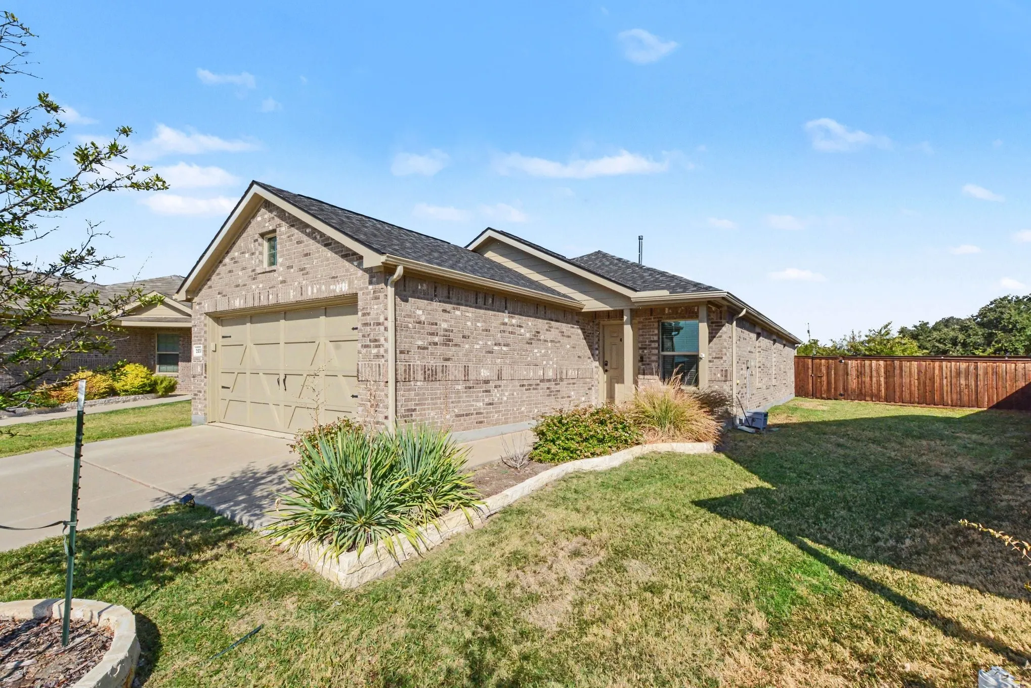 Single Family Residence For Sale in Denton County , 3001 Harper Street, Little Elm, Texas 75068, 3 Bedroom, 2 Bathroom, 2 Garage spaces, 1,500 Sqft, built in 2022, mls#21386737, Real Estate Agent in Little Elm, Homes For Sale in Denton county, Homes For Sale in Little Elm, Realtor in Little Elm Texas, Real Estate Brokerage Independent Realty Texas, Luminita Cordes Realtor