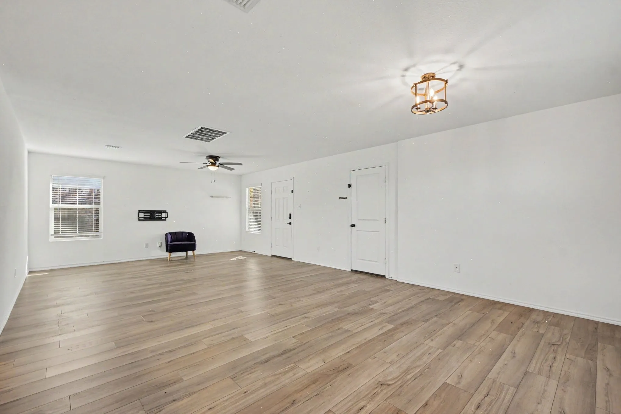 Single Family Residence For Sale in Denton County , 3001 Harper Street, Little Elm, Texas 75068, 3 Bedroom, 2 Bathroom, 2 Garage spaces, 1,500 Sqft, built in 2022, mls#21386737, Real Estate Agent in Little Elm, Homes For Sale in Denton county, Homes For Sale in Little Elm, Realtor in Little Elm Texas, Real Estate Brokerage Independent Realty Texas, Luminita Cordes Realtor
