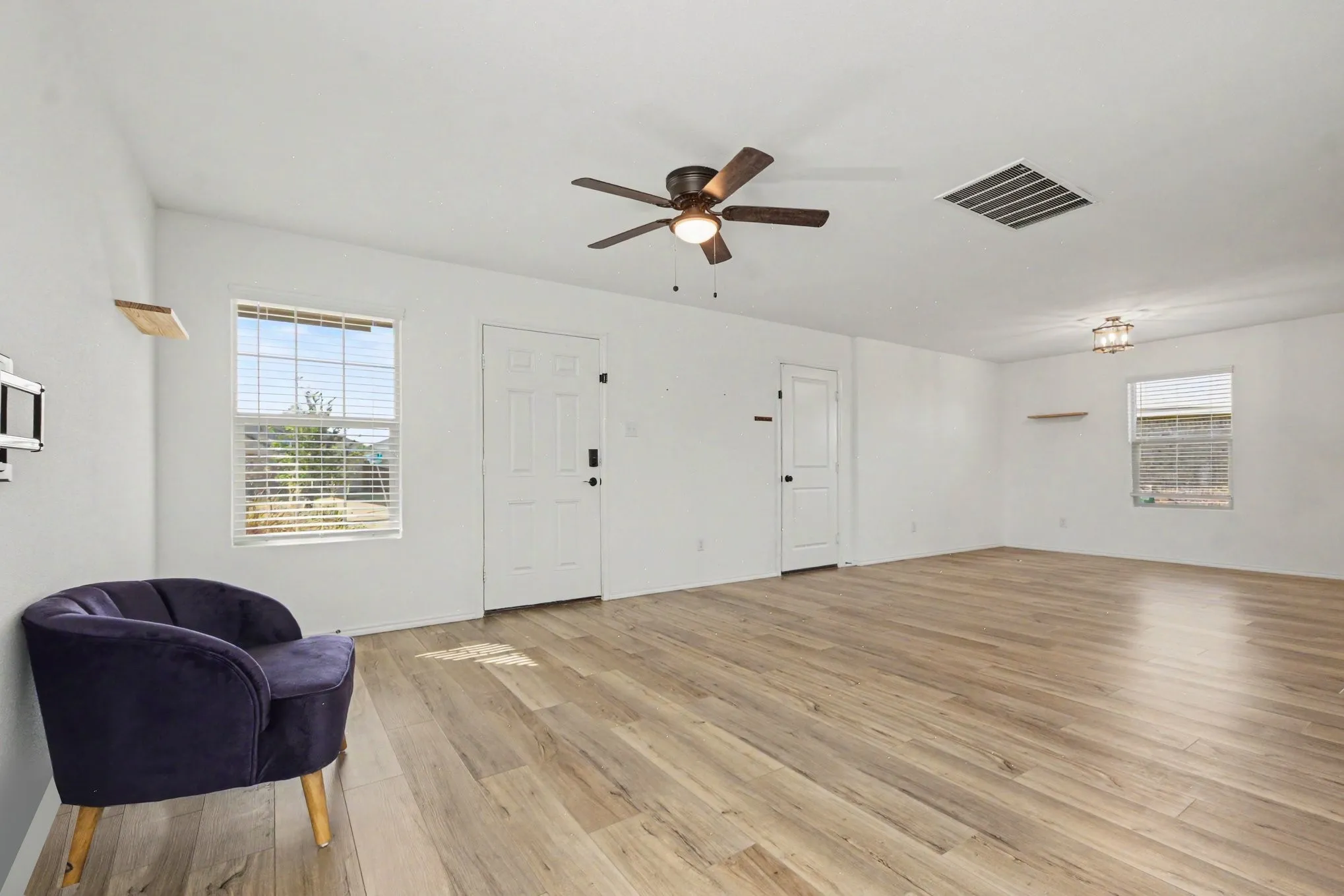 Single Family Residence For Sale in Denton County , 3001 Harper Street, Little Elm, Texas 75068, 3 Bedroom, 2 Bathroom, 2 Garage spaces, 1,500 Sqft, built in 2022, mls#21386737, Real Estate Agent in Little Elm, Homes For Sale in Denton county, Homes For Sale in Little Elm, Realtor in Little Elm Texas, Real Estate Brokerage Independent Realty Texas, Luminita Cordes Realtor