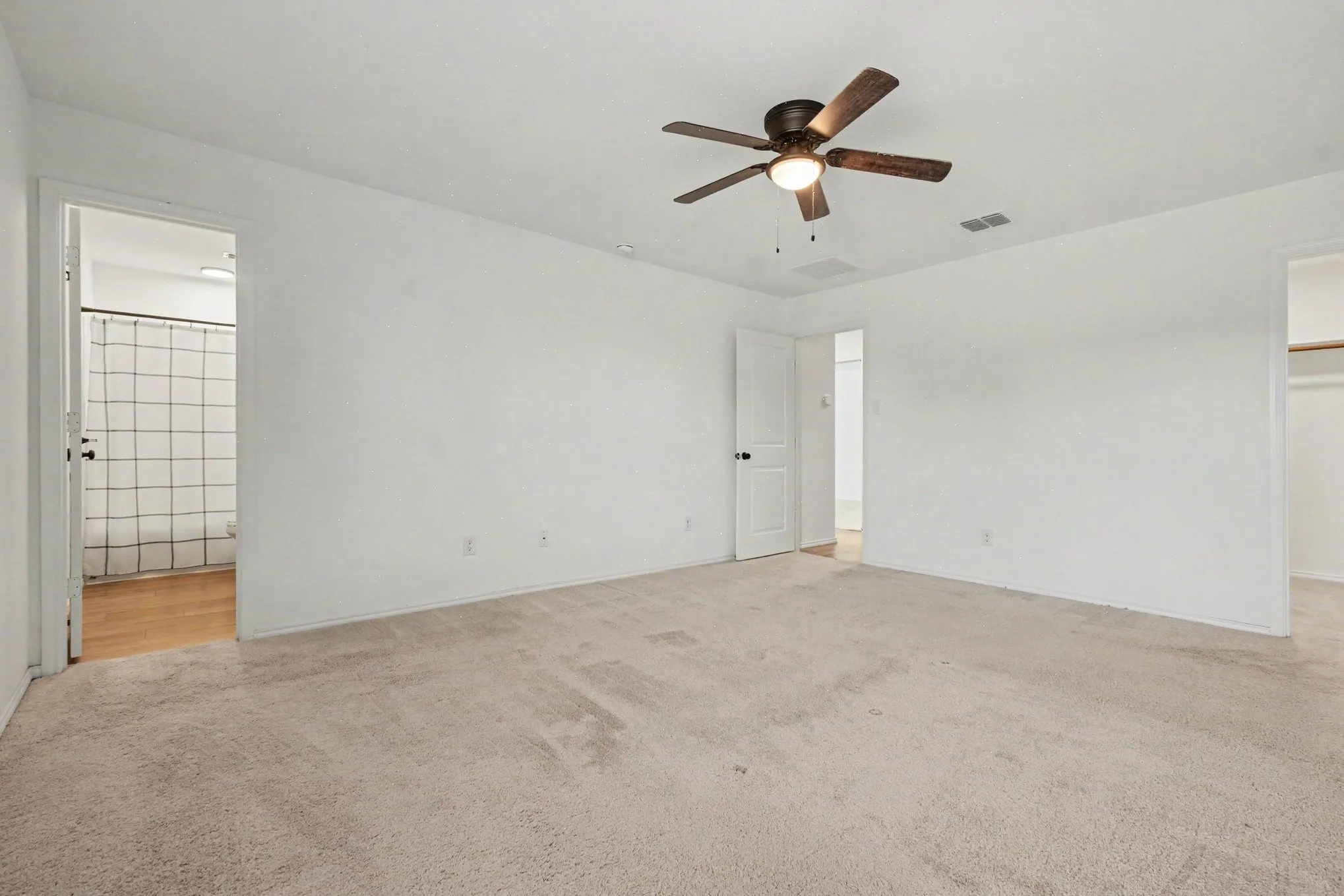 Single Family Residence For Sale in Denton County , 3001 Harper Street, Little Elm, Texas 75068, 3 Bedroom, 2 Bathroom, 2 Garage spaces, 1,500 Sqft, built in 2022, mls#21386737, Real Estate Agent in Little Elm, Homes For Sale in Denton county, Homes For Sale in Little Elm, Realtor in Little Elm Texas, Real Estate Brokerage Independent Realty Texas, Luminita Cordes Realtor