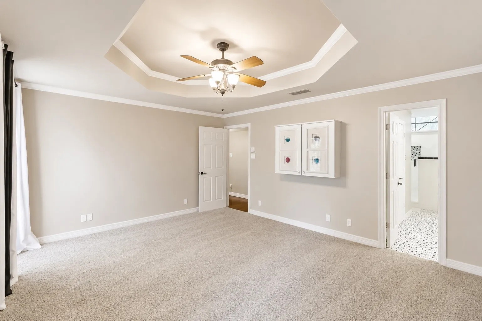 Single Family Residence For Sale in Denton County , 3379 Forest Glen Drive, Corinth, Texas 76210, 5 Bedroom, 4 Bathroom, 2 Garage spaces, 3,034 Sqft, built in 1990, mls#21386875, Real Estate Agent in Corinth, Homes For Sale in Denton county, Homes For Sale in Corinth, Realtor in Corinth Texas, Real Estate Brokerage Independent Realty Texas, Luminita Cordes Realtor