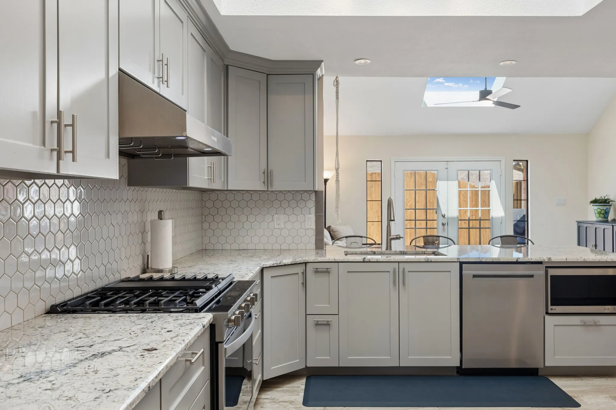 1549 Bamburgh very updated kitchen opens to living area and backyard
