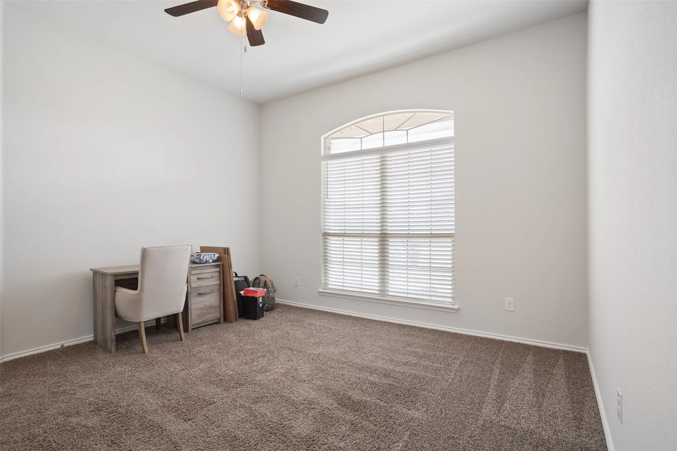 Single Family Residence For Sale in Bell County , 9007 Everly Drive, Killeen, Texas 76542, 3 Bedroom, 2 Bathroom, 2 Garage spaces, 2,086 Sqft, built in 2019, mls#21378724, Real Estate Agent in Killeen, Homes For Sale in Bell county, Homes For Sale in Killeen, Realtor in Killeen Texas, Real Estate Brokerage Independent Realty Texas, Luminita Cordes Realtor