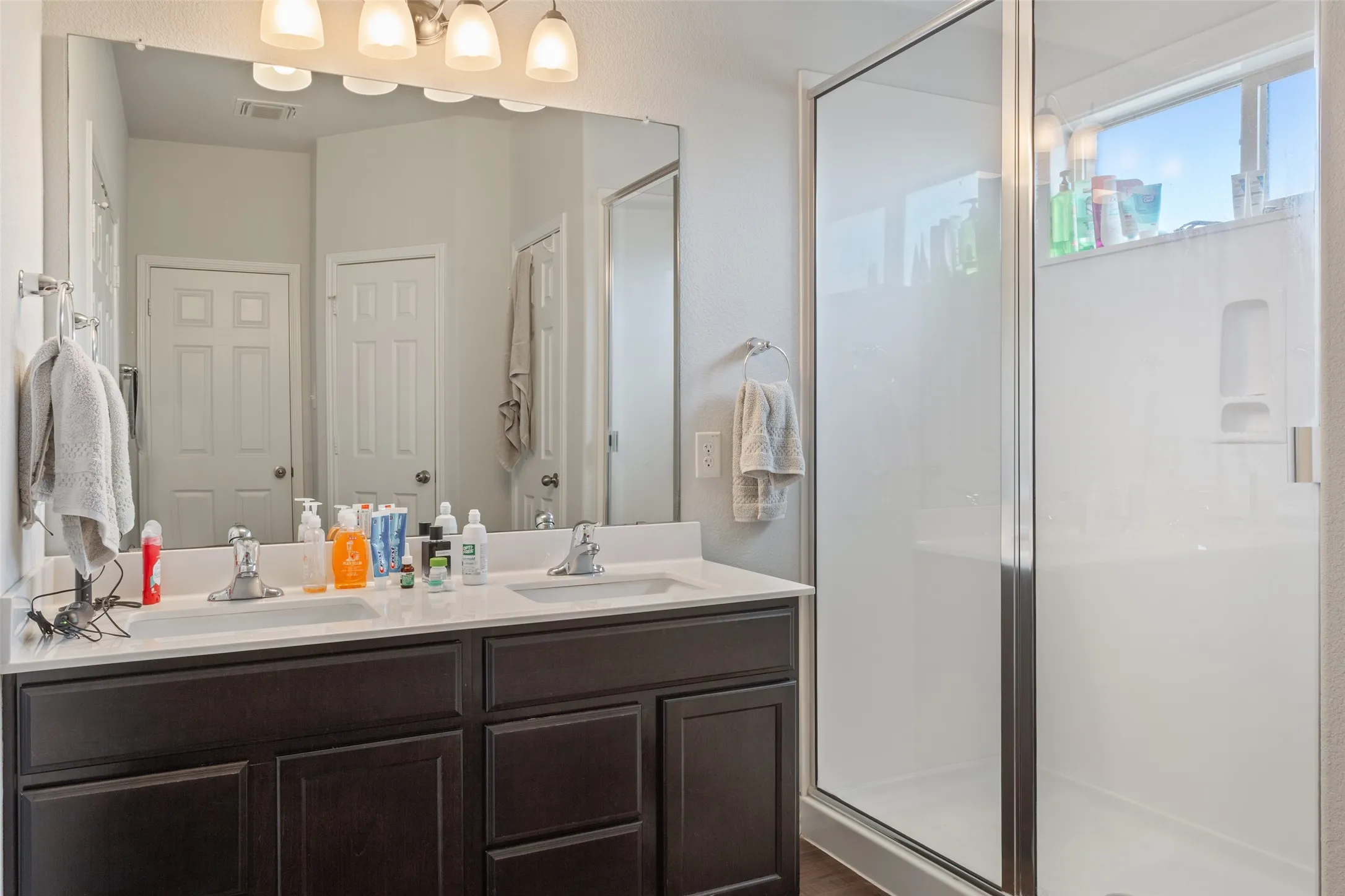 Single Family Residence For Sale in Bell County , 9007 Everly Drive, Killeen, Texas 76542, 3 Bedroom, 2 Bathroom, 2 Garage spaces, 2,086 Sqft, built in 2019, mls#21378724, Real Estate Agent in Killeen, Homes For Sale in Bell county, Homes For Sale in Killeen, Realtor in Killeen Texas, Real Estate Brokerage Independent Realty Texas, Luminita Cordes Realtor