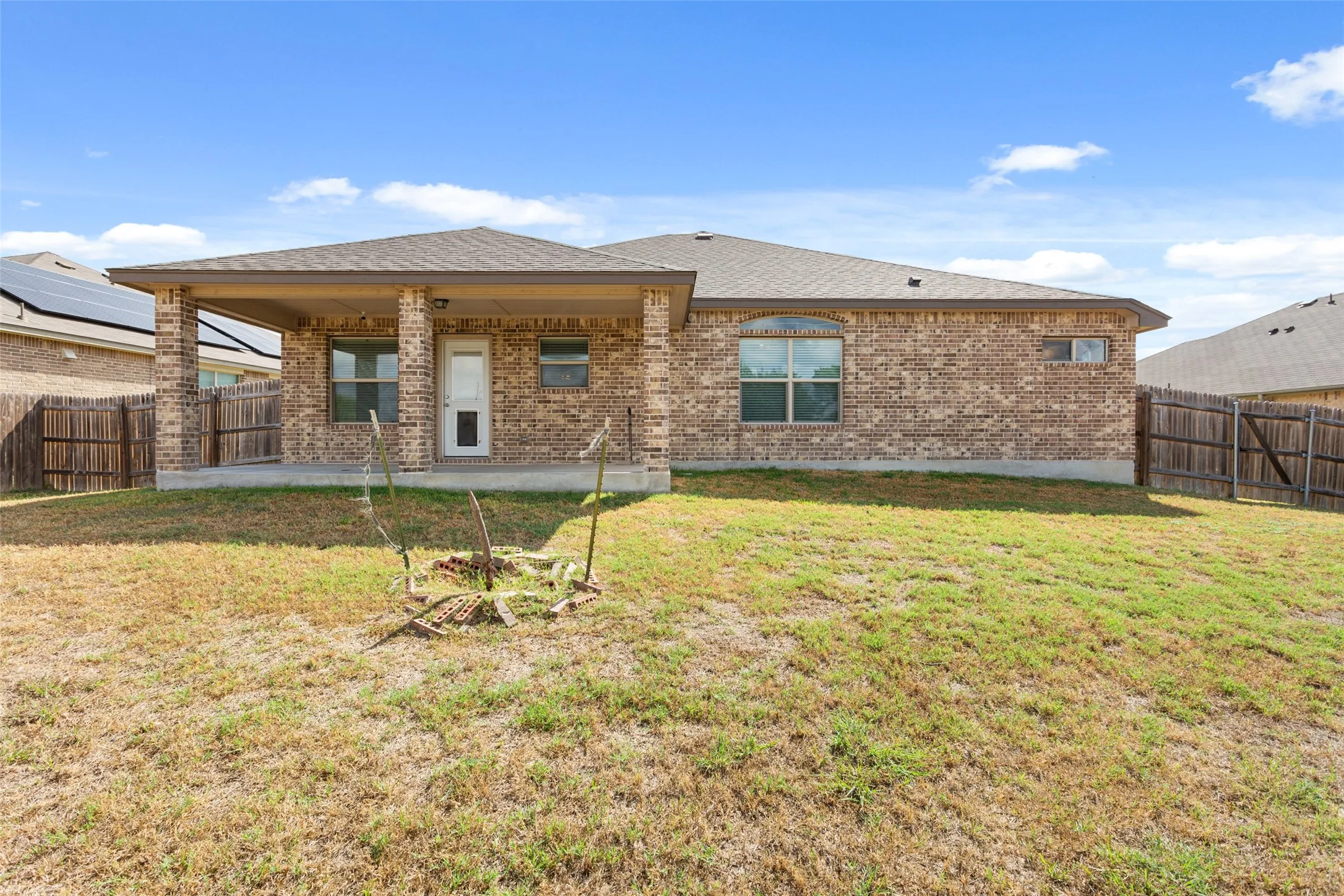 Single Family Residence For Sale in Bell County , 9007 Everly Drive, Killeen, Texas 76542, 3 Bedroom, 2 Bathroom, 2 Garage spaces, 2,086 Sqft, built in 2019, mls#21378724, Real Estate Agent in Killeen, Homes For Sale in Bell county, Homes For Sale in Killeen, Realtor in Killeen Texas, Real Estate Brokerage Independent Realty Texas, Luminita Cordes Realtor