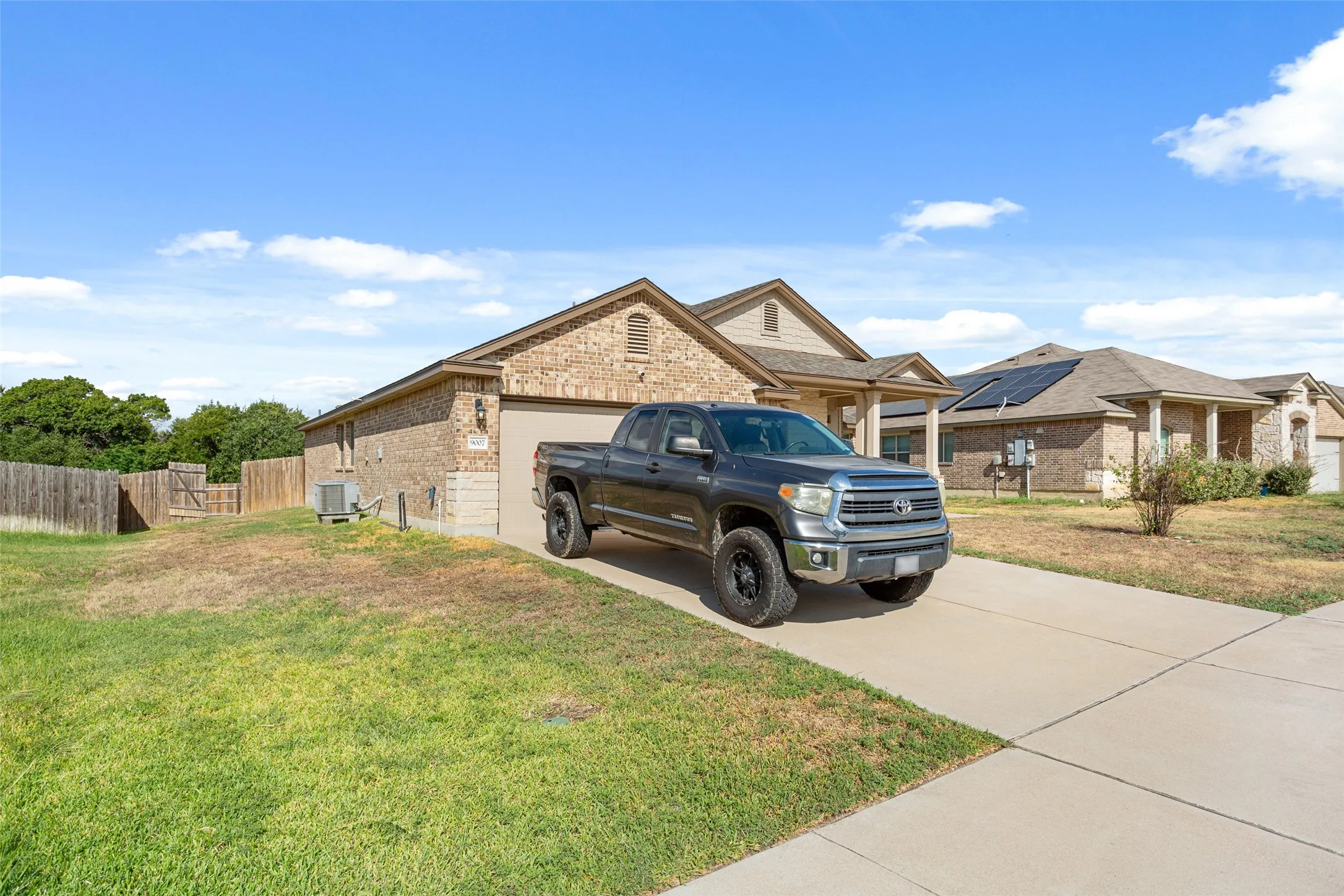 Single Family Residence For Sale in Bell County , 9007 Everly Drive, Killeen, Texas 76542, 3 Bedroom, 2 Bathroom, 2 Garage spaces, 2,086 Sqft, built in 2019, mls#21378724, Real Estate Agent in Killeen, Homes For Sale in Bell county, Homes For Sale in Killeen, Realtor in Killeen Texas, Real Estate Brokerage Independent Realty Texas, Luminita Cordes Realtor