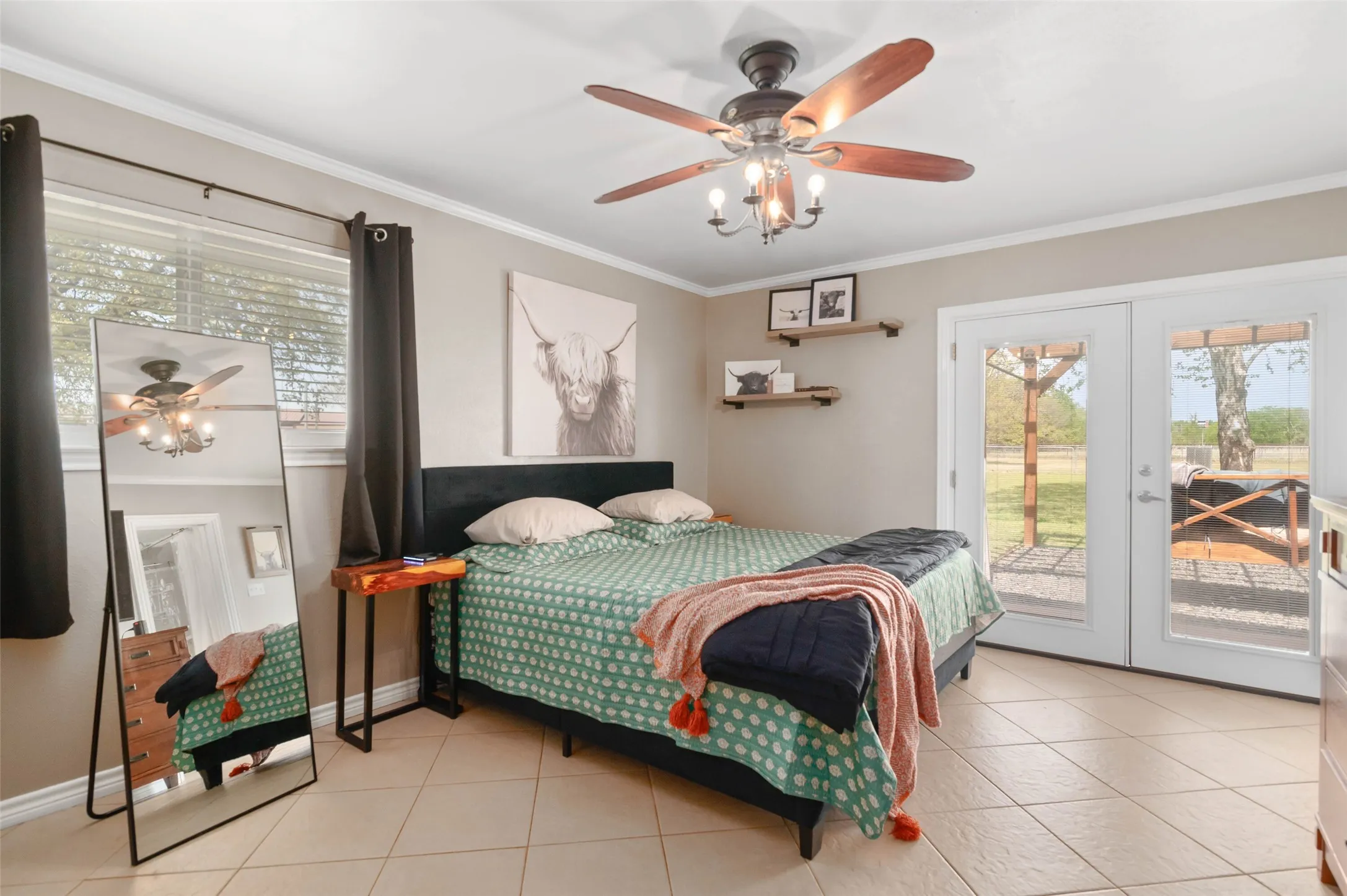 Single Family Residence For Sale in Parker County , 106 Vineyard Street, Weatherford, Texas 76087, 3 Bedroom, 2 Bathroom, 2 Garage spaces, 1,790 Sqft, built in 1978, mls#21387486, Real Estate Agent in Weatherford, Homes For Sale in Parker county, Homes For Sale in Weatherford, Realtor in Weatherford Texas, Real Estate Brokerage Independent Realty Texas, Luminita Cordes Realtor