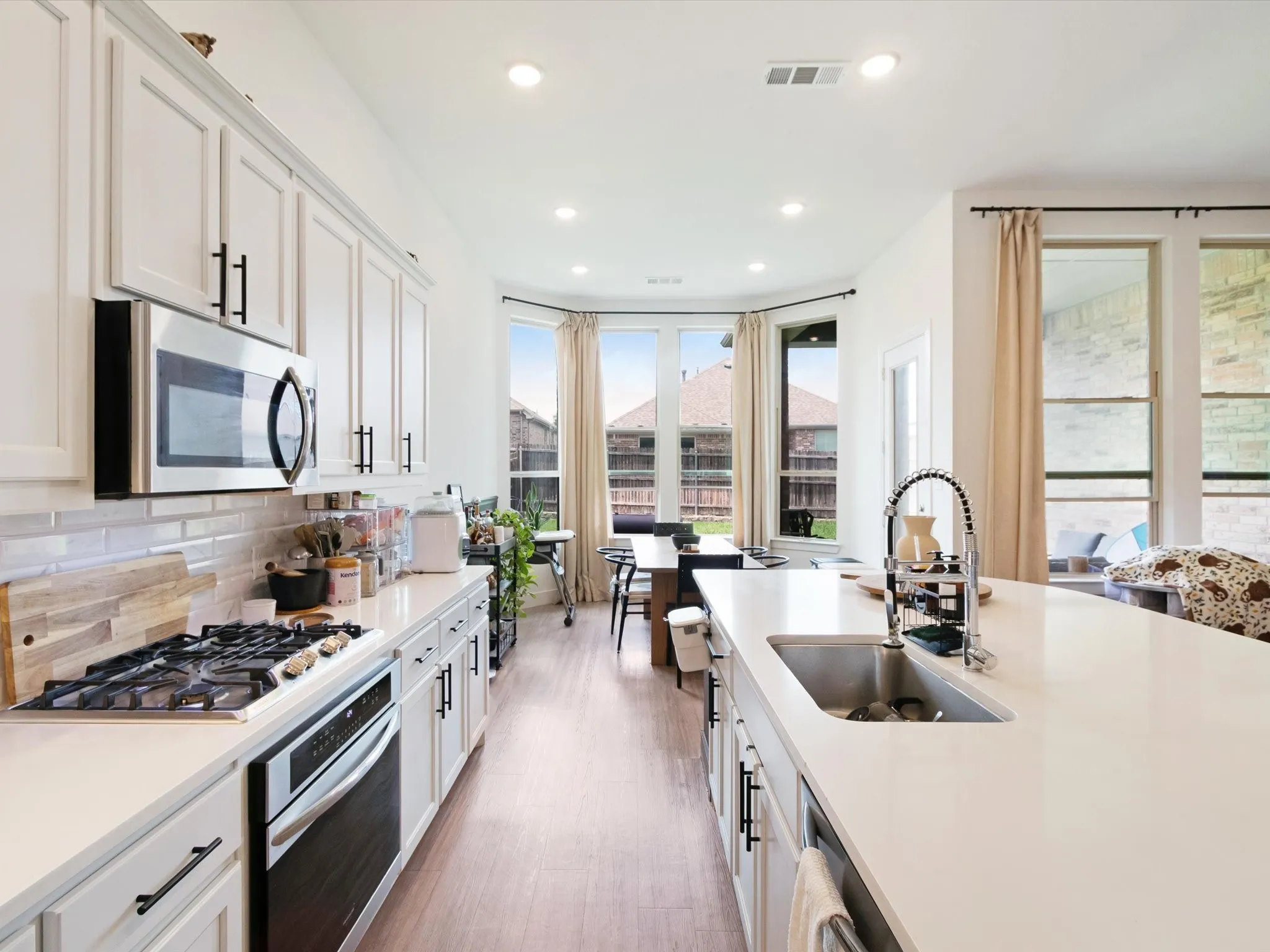 Single Family Residence For Rent in Kaufman County , 1535 Calcot Lane, Forney, Texas 75126, 4 Bedroom, 3 Bathroom, 2 Garage spaces, 2,036 Sqft, built in 2020, mls#21389039, Real Estate Agent in Forney, Homes For Rent in Kaufman county, Homes For Rent in Forney, Realtor in Forney Texas, Real Estate Brokerage Independent Realty Texas, Luminita Cordes Realtor