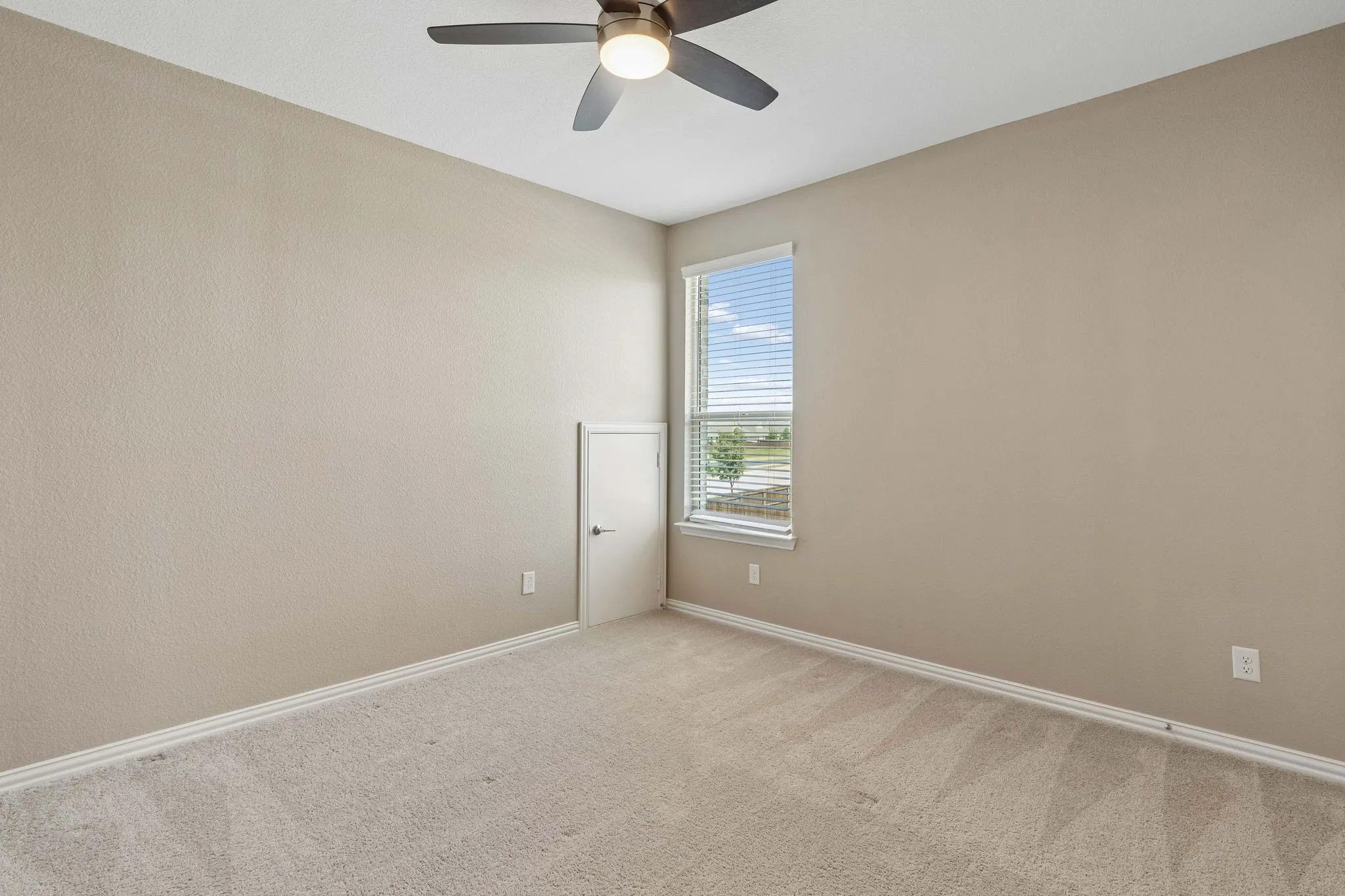 Single Family Residence For Sale in Collin County , 3400 Swift Fox Way, Mc Kinney, Texas 75071, 4 Bedroom, 4 Bathroom, 2 Garage spaces, 3,103 Sqft, built in 2023, mls#21388494, Real Estate Agent in Mc Kinney, Homes For Sale in Collin county, Homes For Sale in Mc Kinney, Realtor in Mc Kinney Texas, Real Estate Brokerage Independent Realty Texas, Luminita Cordes Realtor