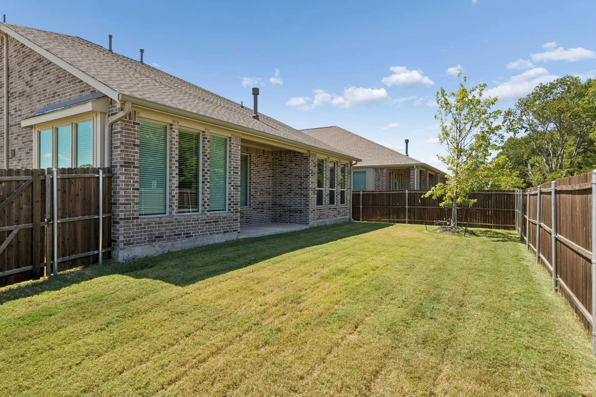 Single Family Residence For Sale in Collin County , 3400 Swift Fox Way, Mc Kinney, Texas 75071, 4 Bedroom, 4 Bathroom, 2 Garage spaces, 3,103 Sqft, built in 2023, mls#21388494, Real Estate Agent in Mc Kinney, Homes For Sale in Collin county, Homes For Sale in Mc Kinney, Realtor in Mc Kinney Texas, Real Estate Brokerage Independent Realty Texas, Luminita Cordes Realtor