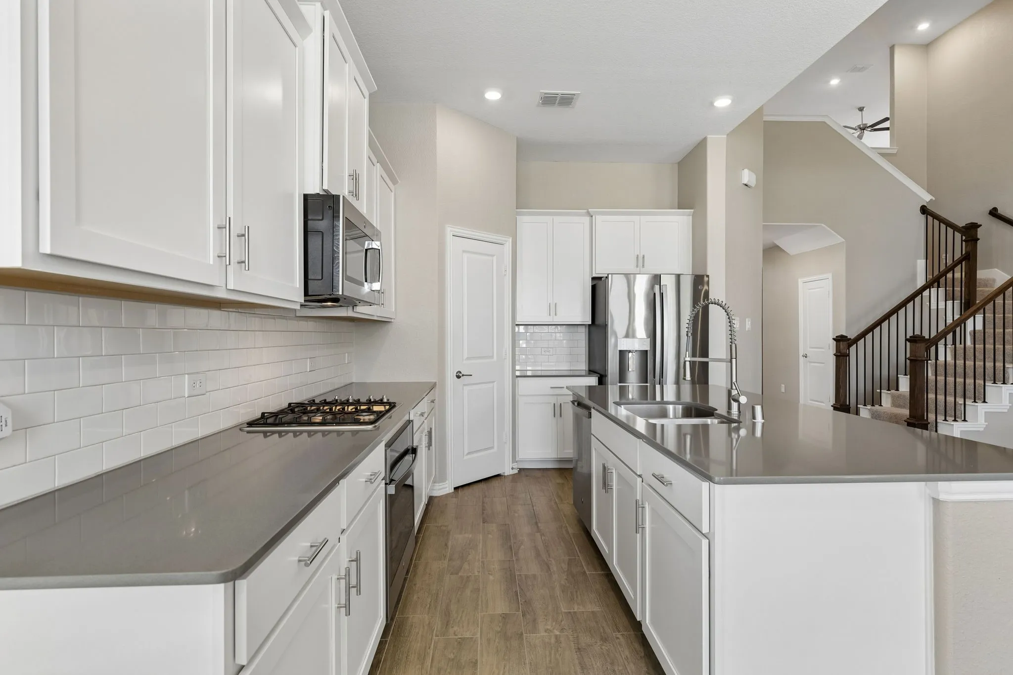 Single Family Residence For Sale in Collin County , 3400 Swift Fox Way, Mc Kinney, Texas 75071, 4 Bedroom, 4 Bathroom, 2 Garage spaces, 3,103 Sqft, built in 2023, mls#21388494, Real Estate Agent in Mc Kinney, Homes For Sale in Collin county, Homes For Sale in Mc Kinney, Realtor in Mc Kinney Texas, Real Estate Brokerage Independent Realty Texas, Luminita Cordes Realtor