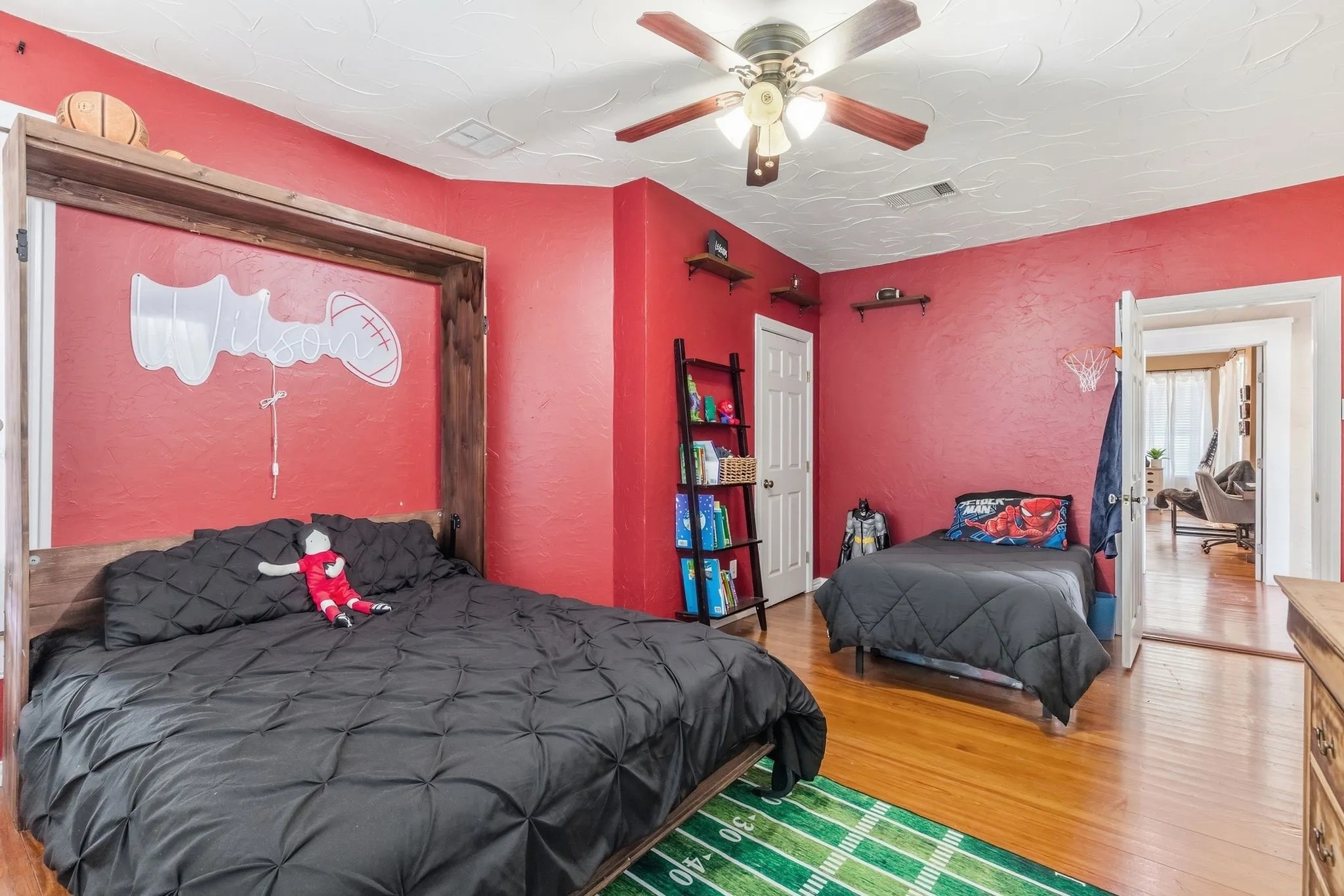Single Family Residence For Sale in Hunt County , 1507 Park Street, Greenville, Texas 75401, 5 Bedroom, 4 Bathroom, Garage spaces, 5,283 Sqft, built in 1925, mls#21389025, Real Estate Agent in Greenville, Homes For Sale in Hunt county, Homes For Sale in Greenville, Realtor in Greenville Texas, Real Estate Brokerage Independent Realty Texas, Luminita Cordes Realtor