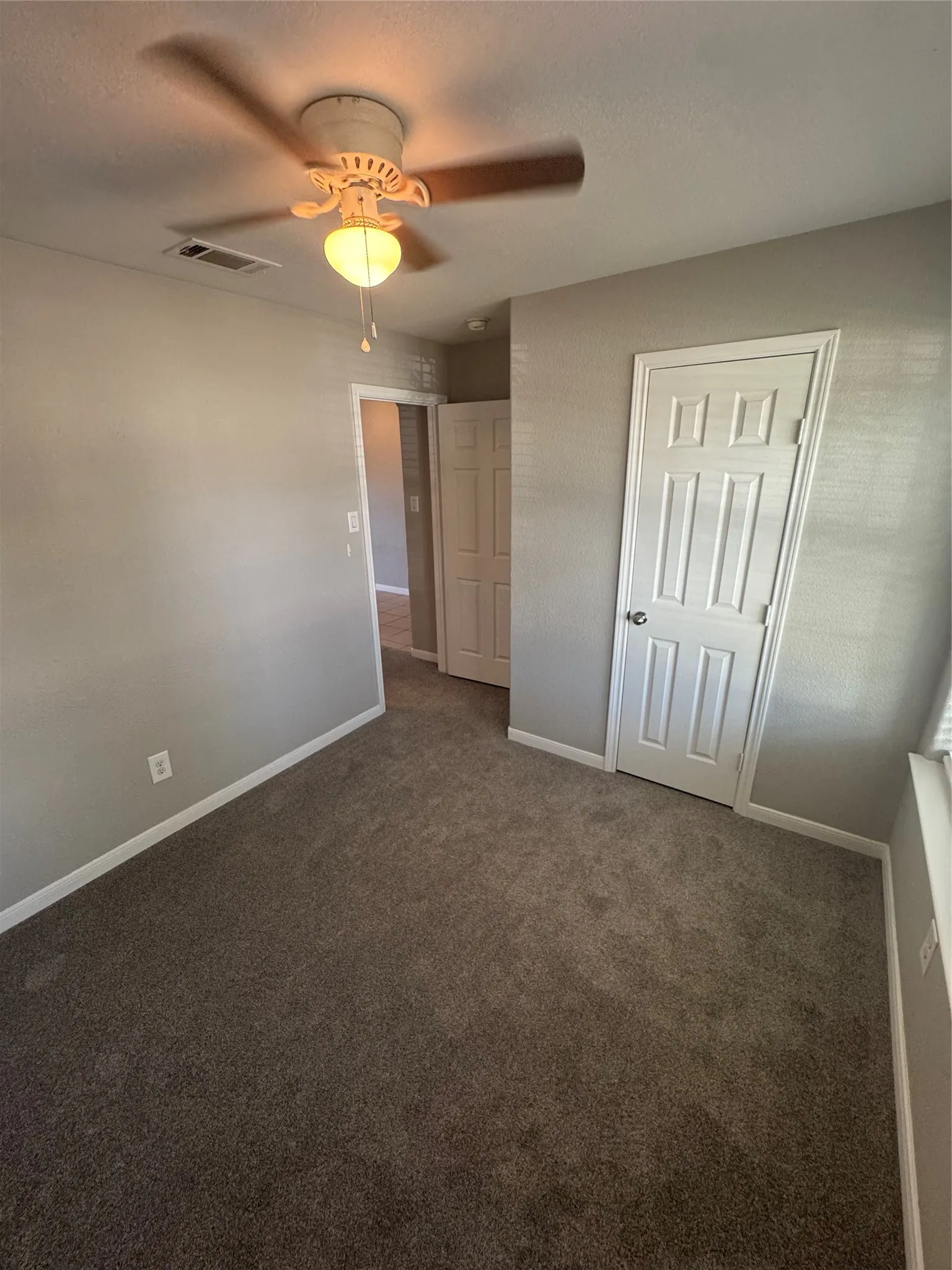 Single Family Residence For Sale in Tarrant County , 601 Hidden Dale Drive, Fort Worth, Texas 76140, 3 Bedroom, 2 Bathroom, 2 Garage spaces, 1,160 Sqft, built in 2011, mls#21386466, Real Estate Agent in Fort Worth, Homes For Sale in Tarrant county, Homes For Sale in Fort Worth, Realtor in Fort Worth Texas, Real Estate Brokerage Independent Realty Texas, Luminita Cordes Realtor