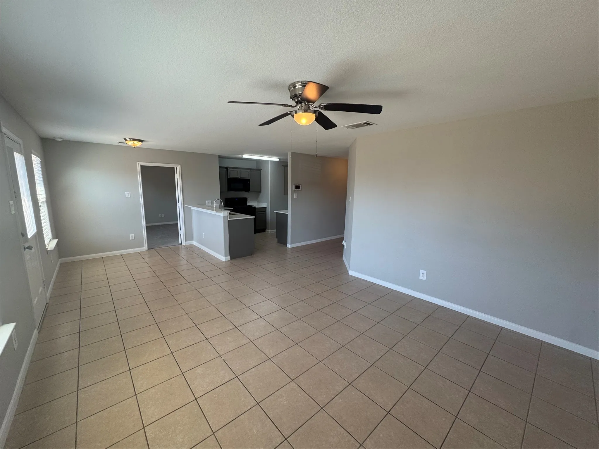 Single Family Residence For Sale in Tarrant County , 601 Hidden Dale Drive, Fort Worth, Texas 76140, 3 Bedroom, 2 Bathroom, 2 Garage spaces, 1,160 Sqft, built in 2011, mls#21386466, Real Estate Agent in Fort Worth, Homes For Sale in Tarrant county, Homes For Sale in Fort Worth, Realtor in Fort Worth Texas, Real Estate Brokerage Independent Realty Texas, Luminita Cordes Realtor