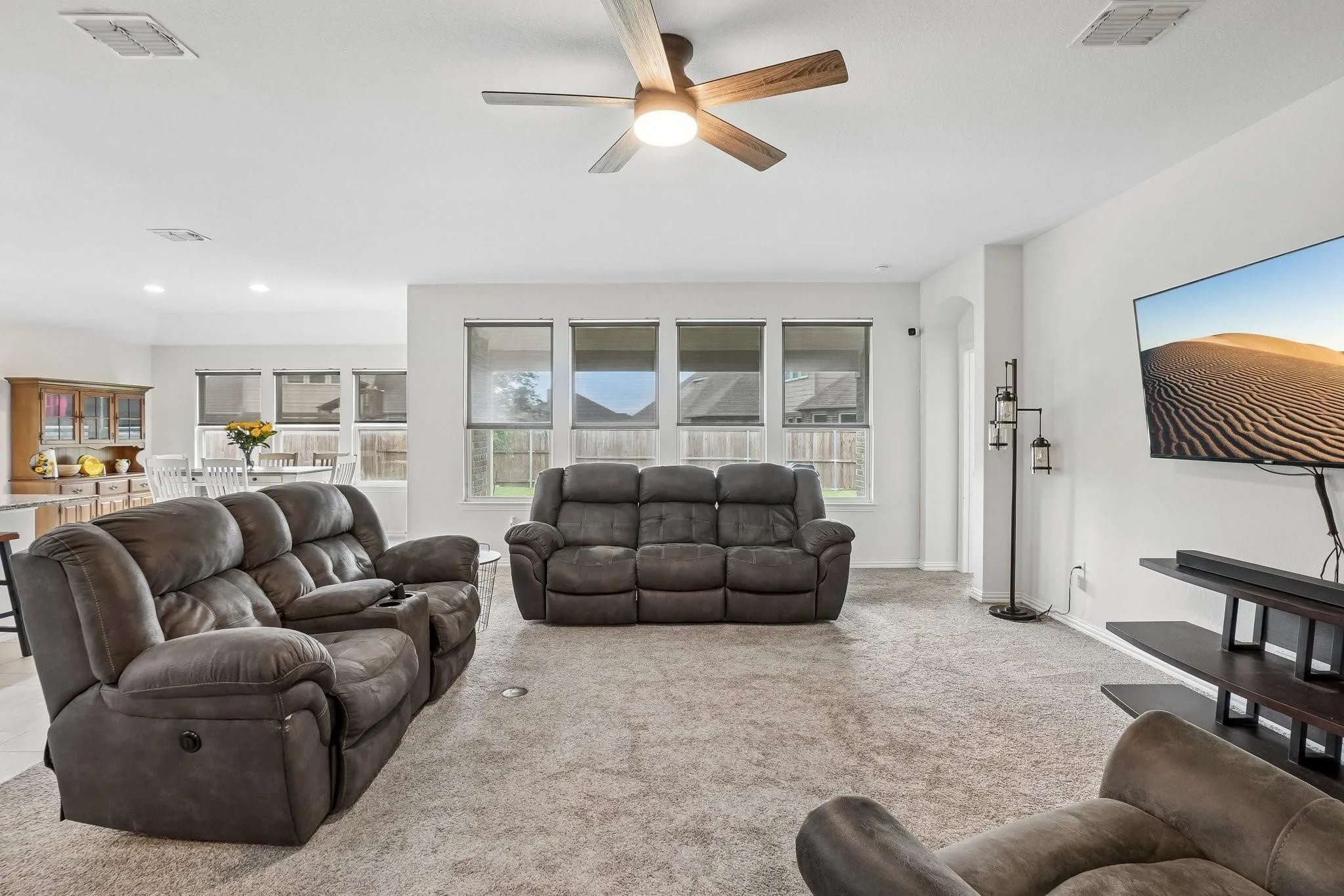 Single Family Residence For Rent in Johnson County , 2603 Wallingford Drive, Mansfield, Texas 76084, 5 Bedroom, 3 Bathroom, 2 Garage spaces, 2,587 Sqft, built in 2019, mls#21387972, Real Estate Agent in Mansfield, Homes For Rent in Johnson county, Homes For Rent in Mansfield, Realtor in Mansfield Texas, Real Estate Brokerage Independent Realty Texas, Luminita Cordes Realtor