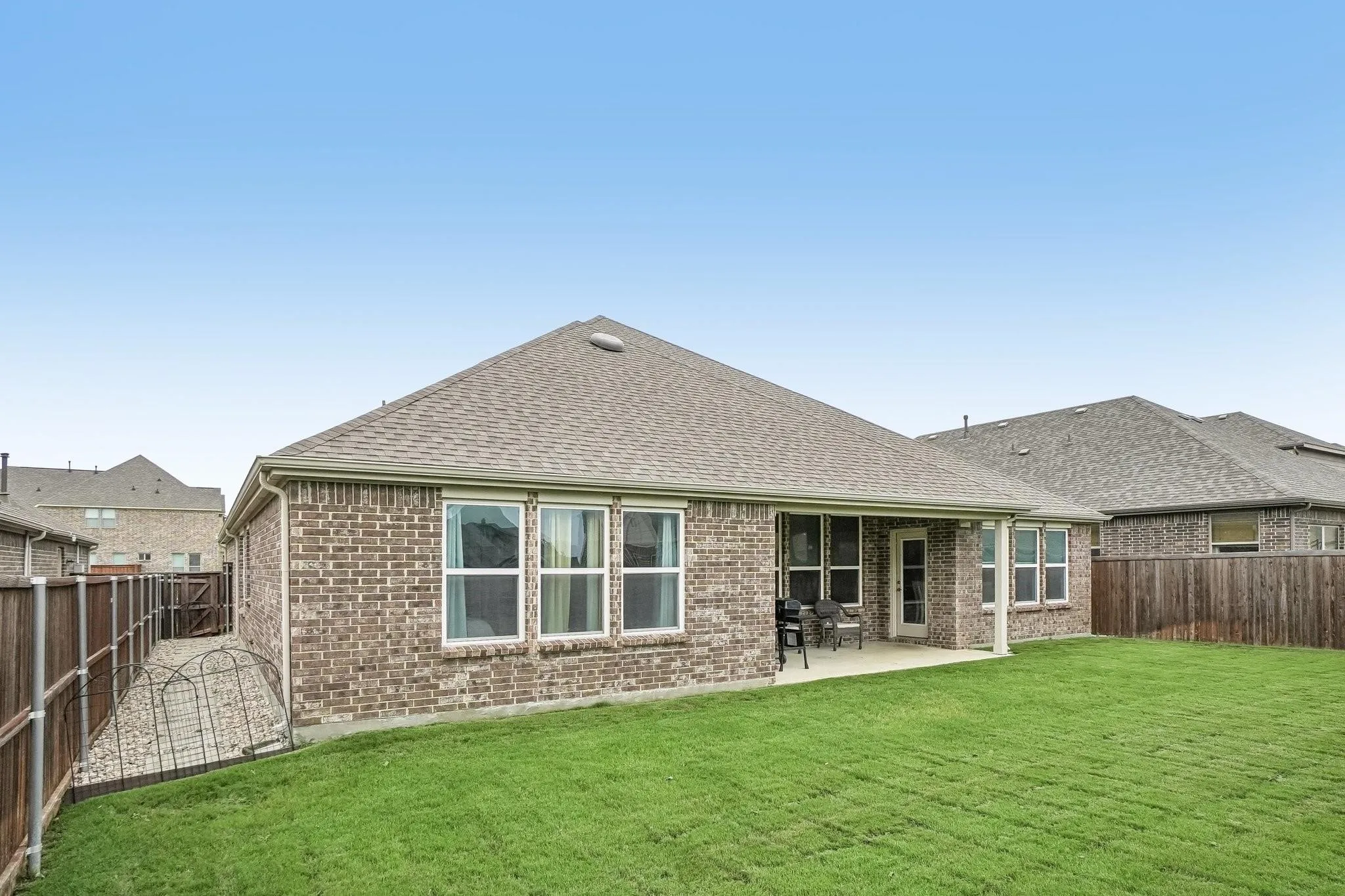 Single Family Residence For Rent in Johnson County , 2603 Wallingford Drive, Mansfield, Texas 76084, 5 Bedroom, 3 Bathroom, 2 Garage spaces, 2,587 Sqft, built in 2019, mls#21387972, Real Estate Agent in Mansfield, Homes For Rent in Johnson county, Homes For Rent in Mansfield, Realtor in Mansfield Texas, Real Estate Brokerage Independent Realty Texas, Luminita Cordes Realtor