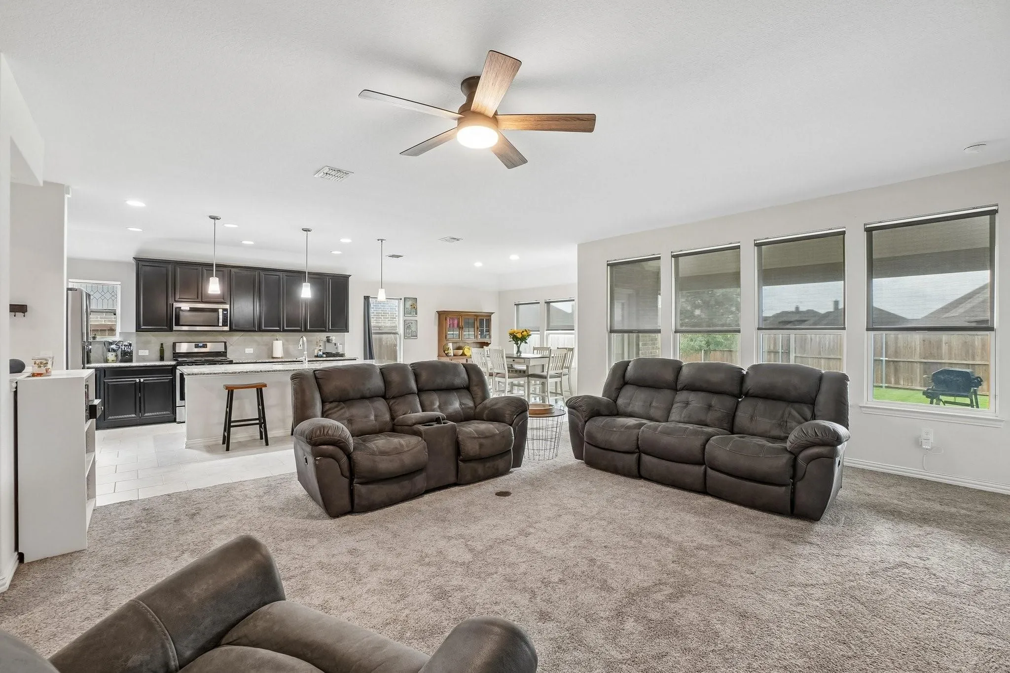 Single Family Residence For Rent in Johnson County , 2603 Wallingford Drive, Mansfield, Texas 76084, 5 Bedroom, 3 Bathroom, 2 Garage spaces, 2,587 Sqft, built in 2019, mls#21387972, Real Estate Agent in Mansfield, Homes For Rent in Johnson county, Homes For Rent in Mansfield, Realtor in Mansfield Texas, Real Estate Brokerage Independent Realty Texas, Luminita Cordes Realtor