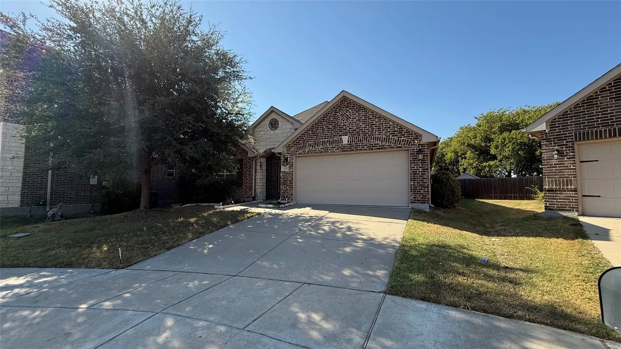 Single Family Residence For Rent in Denton County , 2805 Bird Creek Court, Little Elm, Texas 75068, 3 Bedroom, 2 Bathroom, 2 Garage spaces, 2,038 Sqft, built in 2018, mls#21389052, Real Estate Agent in Little Elm, Homes For Rent in Denton county, Homes For Rent in Little Elm, Realtor in Little Elm Texas, Real Estate Brokerage Independent Realty Texas, Luminita Cordes Realtor