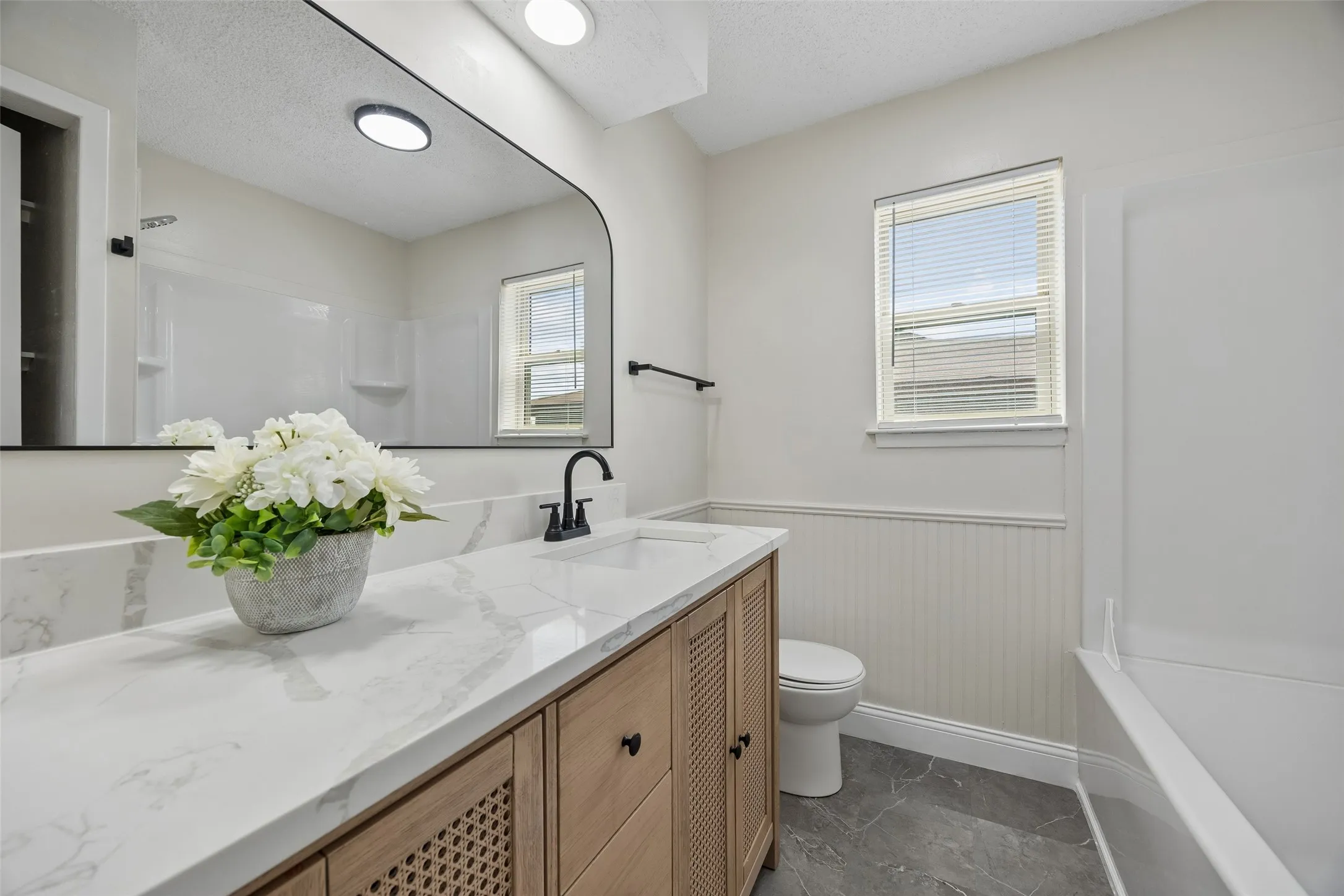 Single Family Residence For Sale in Tarrant County , 5608 Newman Drive, North Richland Hills, Texas 76180, 3 Bedroom, 2 Bathroom, 2 Garage spaces, 1,490 Sqft, built in 1979, mls#21385673, Real Estate Agent in North Richland Hills, Homes For Sale in Tarrant county, Homes For Sale in North Richland Hills, Realtor in North Richland Hills Texas, Real Estate Brokerage Independent Realty Texas, Luminita Cordes Realtor