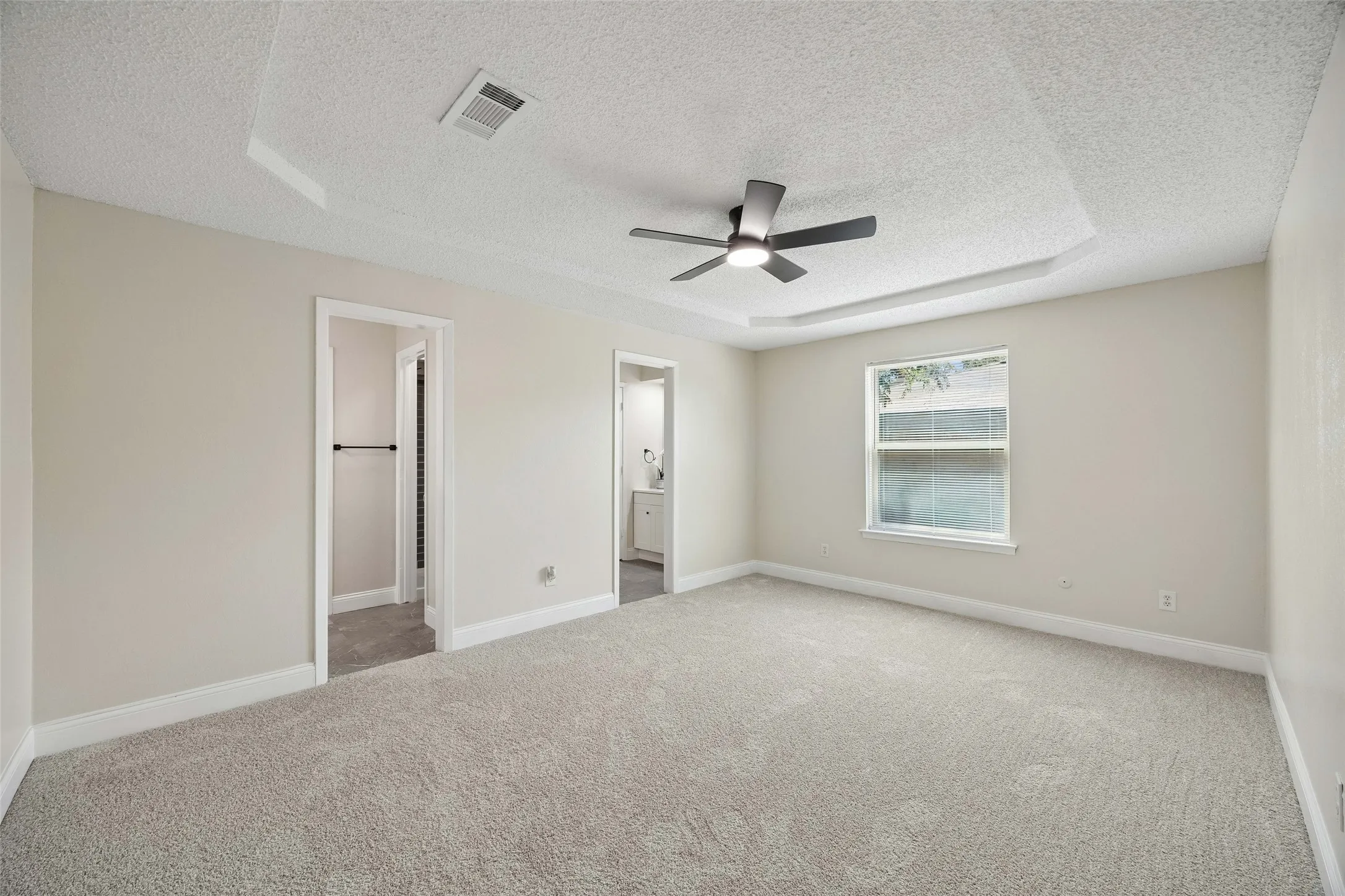 Brand new carpet throughout all bedrooms