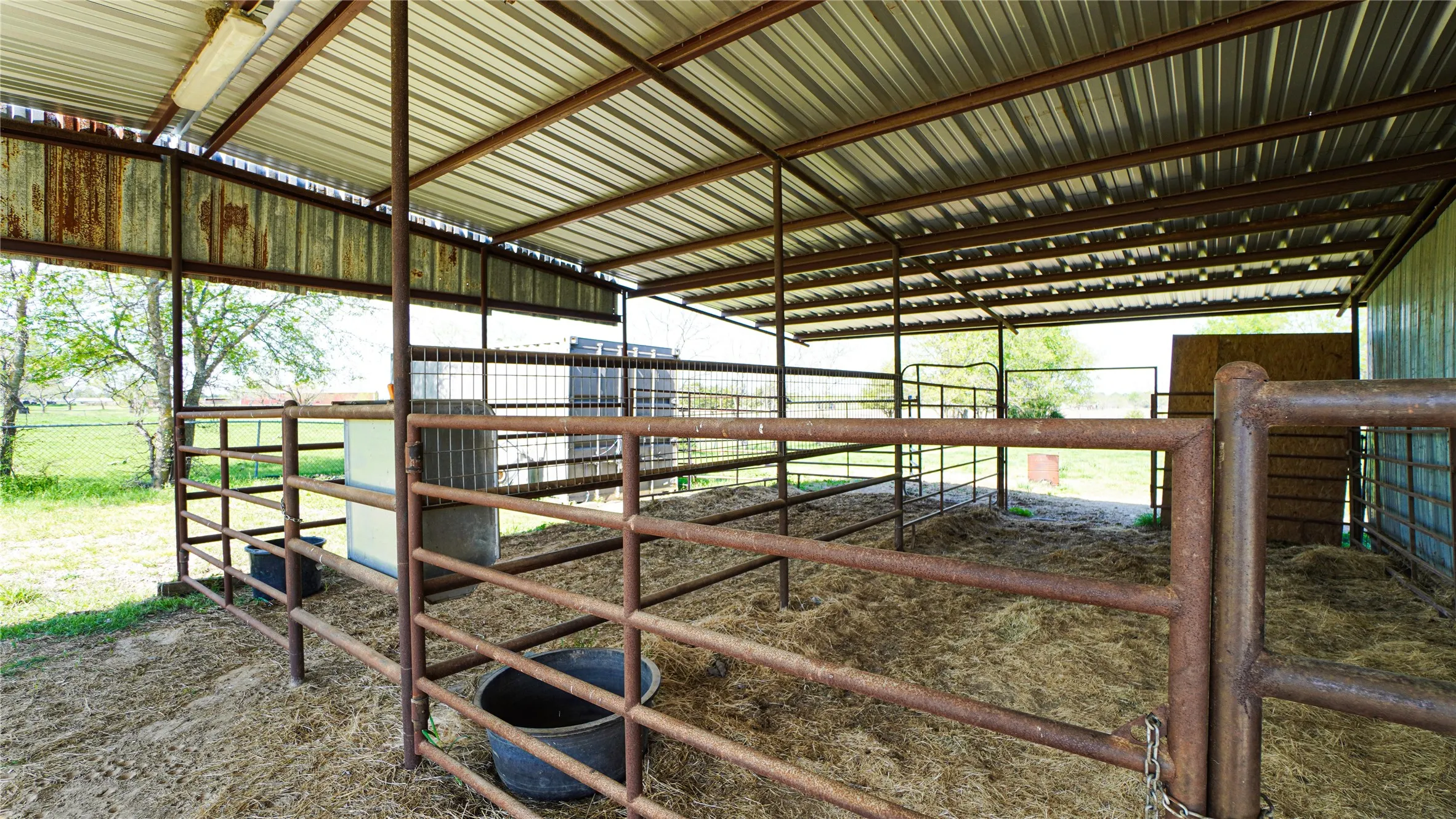Single Family Residence For Sale in Kaufman County , 19761 N State Highway 34, Terrell, Texas 75161, 3 Bedroom, 2 Bathroom, Garage spaces, 1,720 Sqft, built in 1971, mls#21387996, Real Estate Agent in Terrell, Homes For Sale in Kaufman county, Homes For Sale in Terrell, Realtor in Terrell Texas, Real Estate Brokerage Independent Realty Texas, Luminita Cordes Realtor