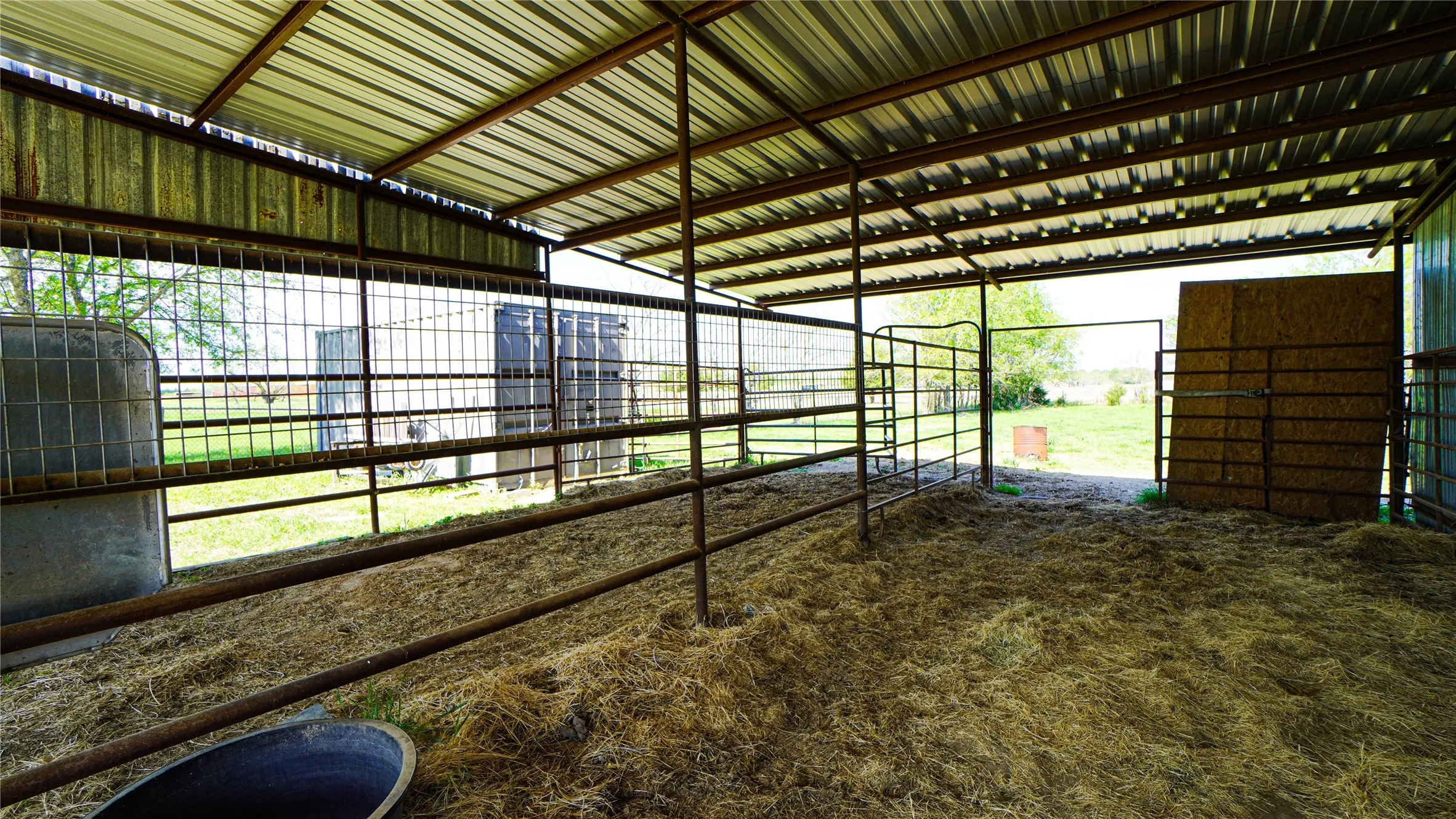 Single Family Residence For Sale in Kaufman County , 19761 N State Highway 34, Terrell, Texas 75161, 3 Bedroom, 2 Bathroom, Garage spaces, 1,720 Sqft, built in 1971, mls#21387996, Real Estate Agent in Terrell, Homes For Sale in Kaufman county, Homes For Sale in Terrell, Realtor in Terrell Texas, Real Estate Brokerage Independent Realty Texas, Luminita Cordes Realtor