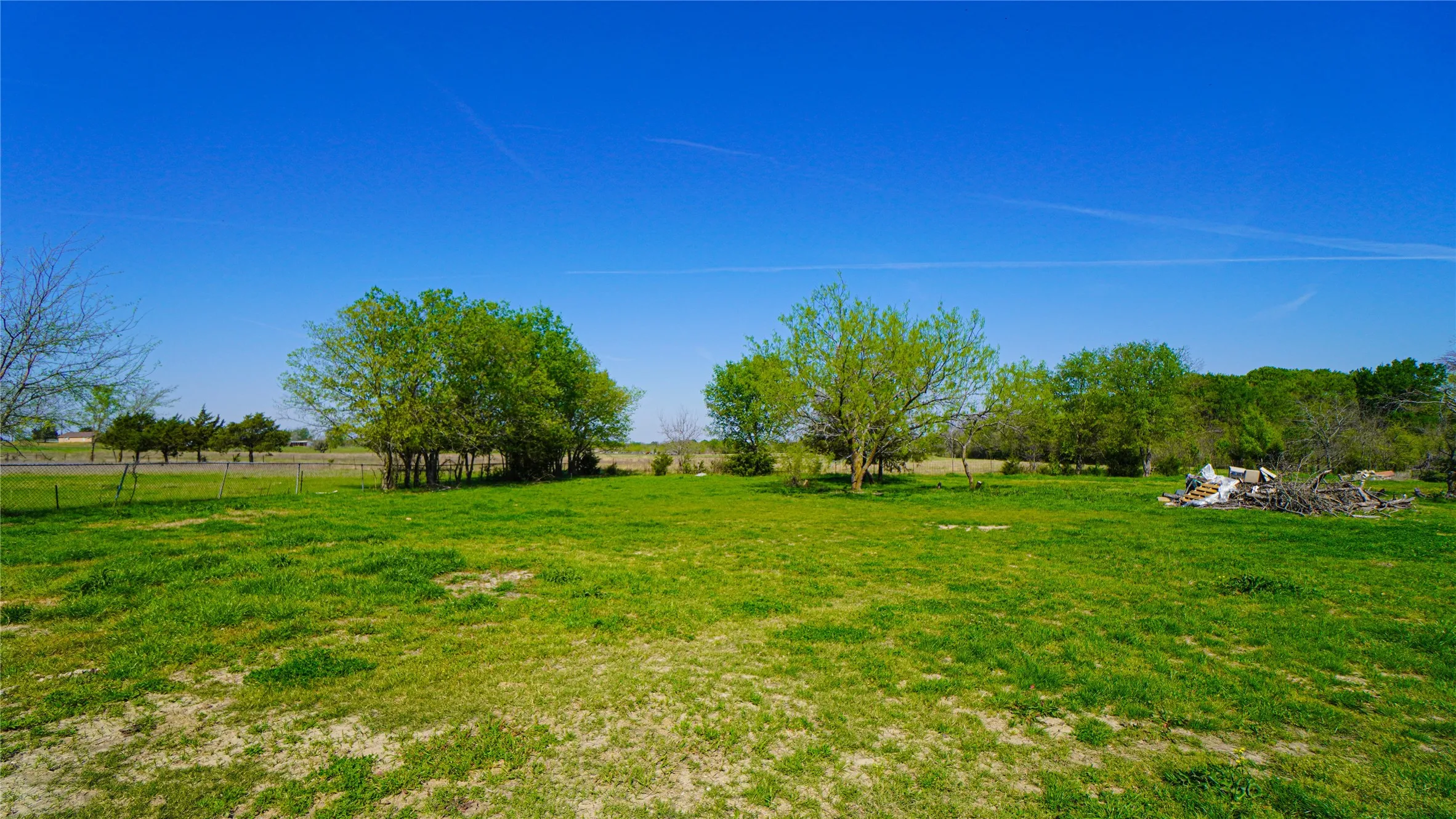 Single Family Residence For Sale in Kaufman County , 19761 N State Highway 34, Terrell, Texas 75161, 3 Bedroom, 2 Bathroom, Garage spaces, 1,720 Sqft, built in 1971, mls#21387996, Real Estate Agent in Terrell, Homes For Sale in Kaufman county, Homes For Sale in Terrell, Realtor in Terrell Texas, Real Estate Brokerage Independent Realty Texas, Luminita Cordes Realtor