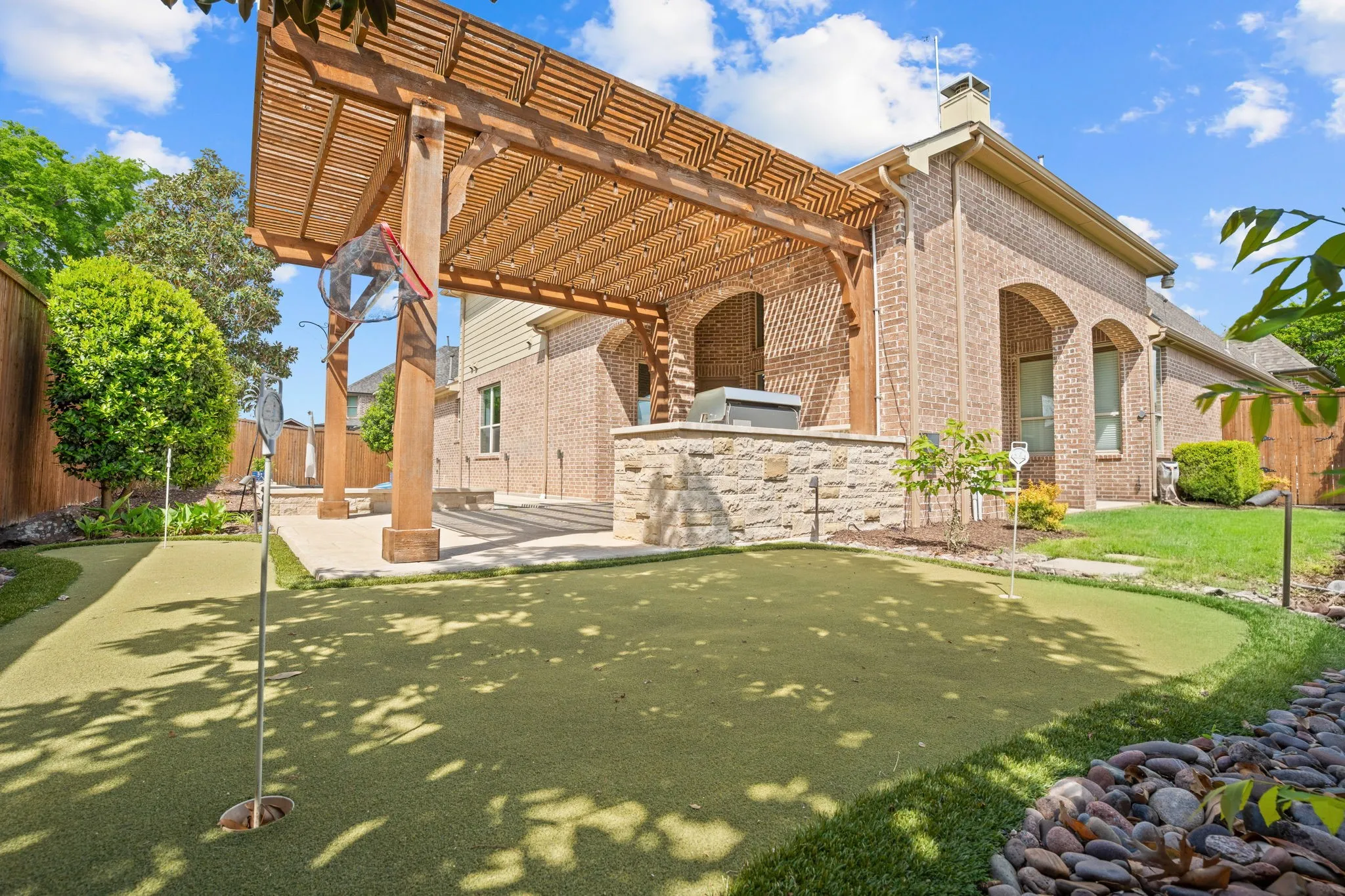 Sharpen your golf skills on the 3-hole putting green :)