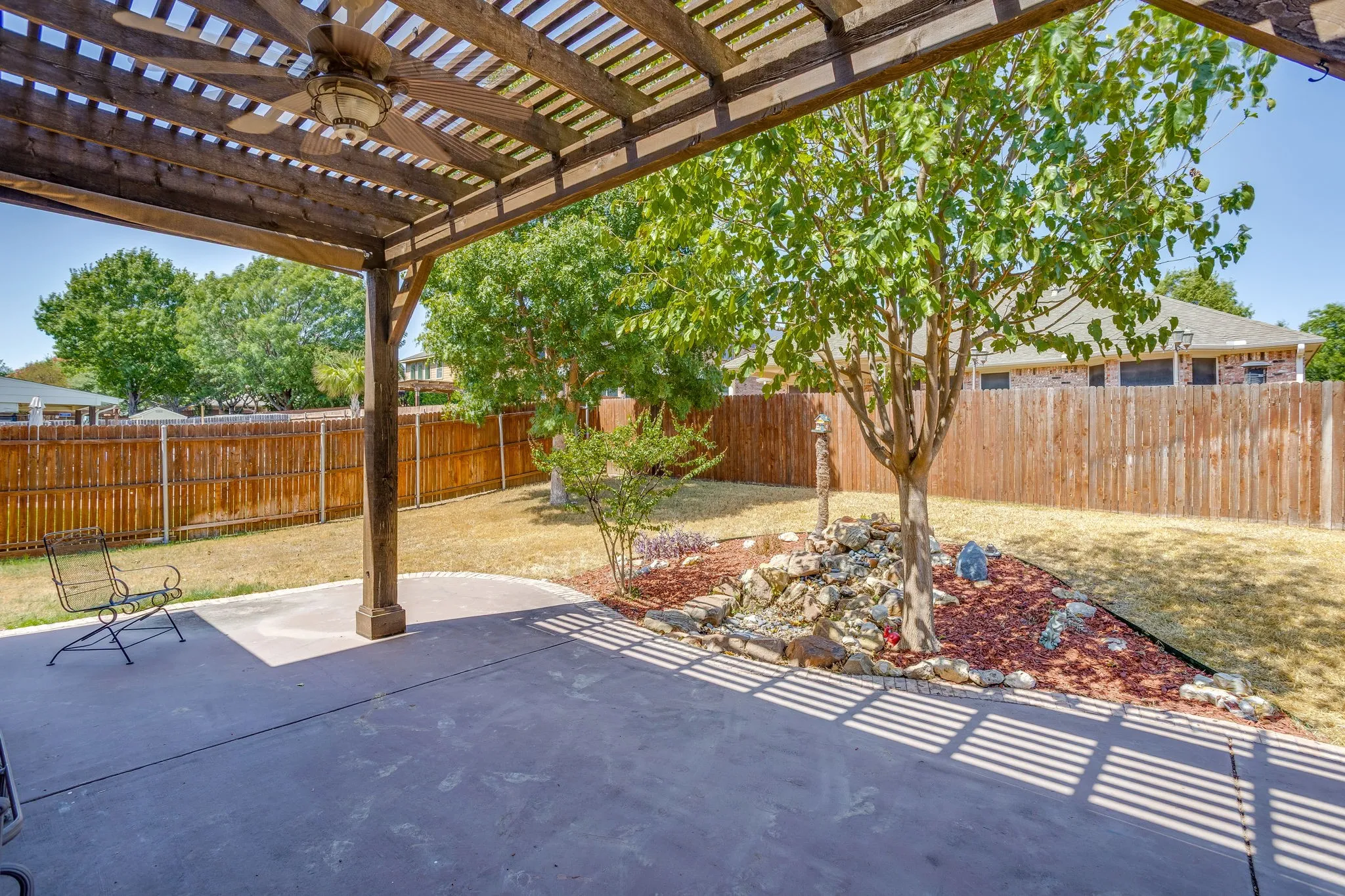 Single Family Residence For Sale in Tarrant County , 916 Sequoia Way, Saginaw, Texas 76131, 4 Bedroom, 4 Bathroom, 3 Garage spaces, 3,295 Sqft, built in 2005, mls#21389031, Real Estate Agent in Saginaw, Homes For Sale in Tarrant county, Homes For Sale in Saginaw, Realtor in Saginaw Texas, Real Estate Brokerage Independent Realty Texas, Luminita Cordes Realtor