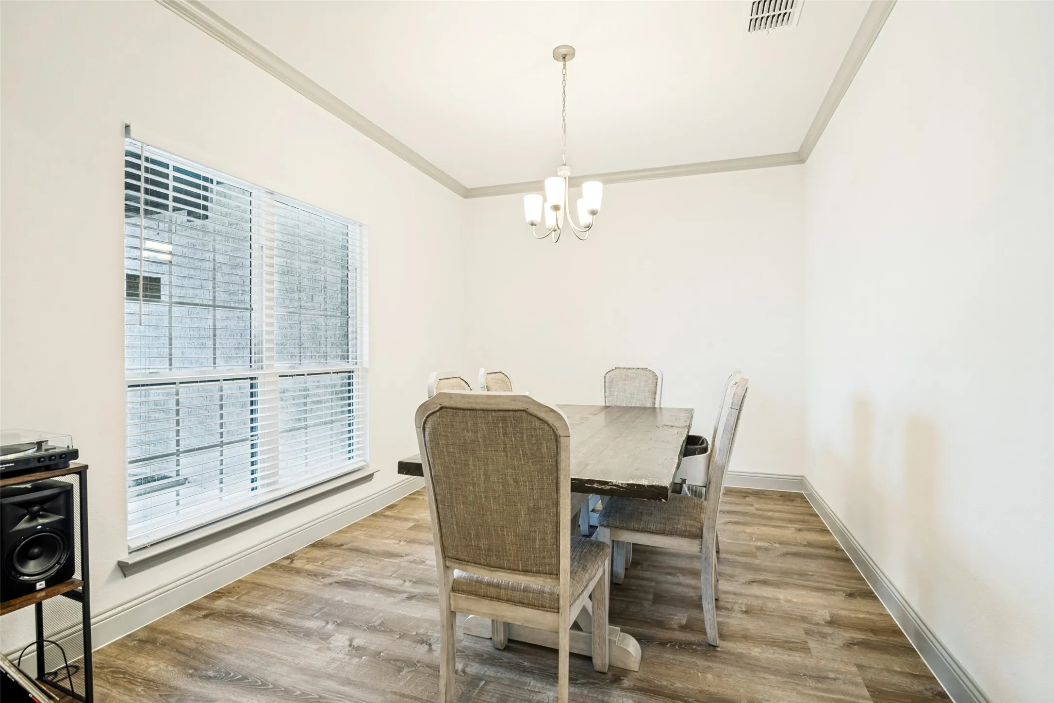 Single Family Residence For Sale in Collin County , 320 Community Drive, Lavon, Texas 75166, 4 Bedroom, 3 Bathroom, 2 Garage spaces, 2,297 Sqft, built in 2022, mls#21388034, Real Estate Agent in Lavon, Homes For Sale in Collin county, Homes For Sale in Lavon, Realtor in Lavon Texas, Real Estate Brokerage Independent Realty Texas, Luminita Cordes Realtor