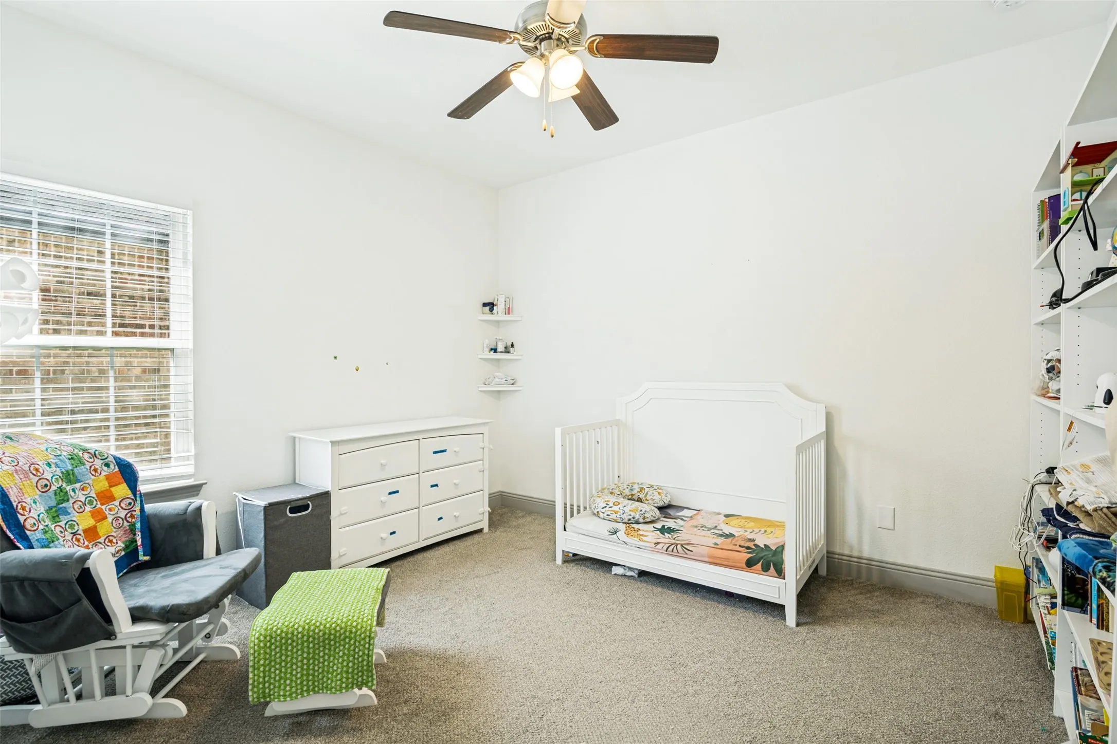 Single Family Residence For Sale in Collin County , 320 Community Drive, Lavon, Texas 75166, 4 Bedroom, 3 Bathroom, 2 Garage spaces, 2,297 Sqft, built in 2022, mls#21388034, Real Estate Agent in Lavon, Homes For Sale in Collin county, Homes For Sale in Lavon, Realtor in Lavon Texas, Real Estate Brokerage Independent Realty Texas, Luminita Cordes Realtor