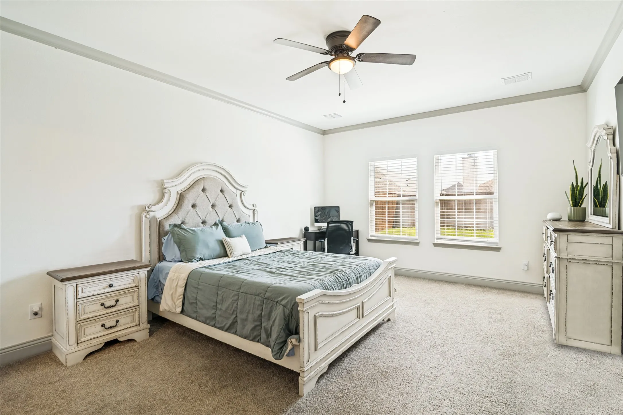 Single Family Residence For Sale in Collin County , 320 Community Drive, Lavon, Texas 75166, 4 Bedroom, 3 Bathroom, 2 Garage spaces, 2,297 Sqft, built in 2022, mls#21388034, Real Estate Agent in Lavon, Homes For Sale in Collin county, Homes For Sale in Lavon, Realtor in Lavon Texas, Real Estate Brokerage Independent Realty Texas, Luminita Cordes Realtor