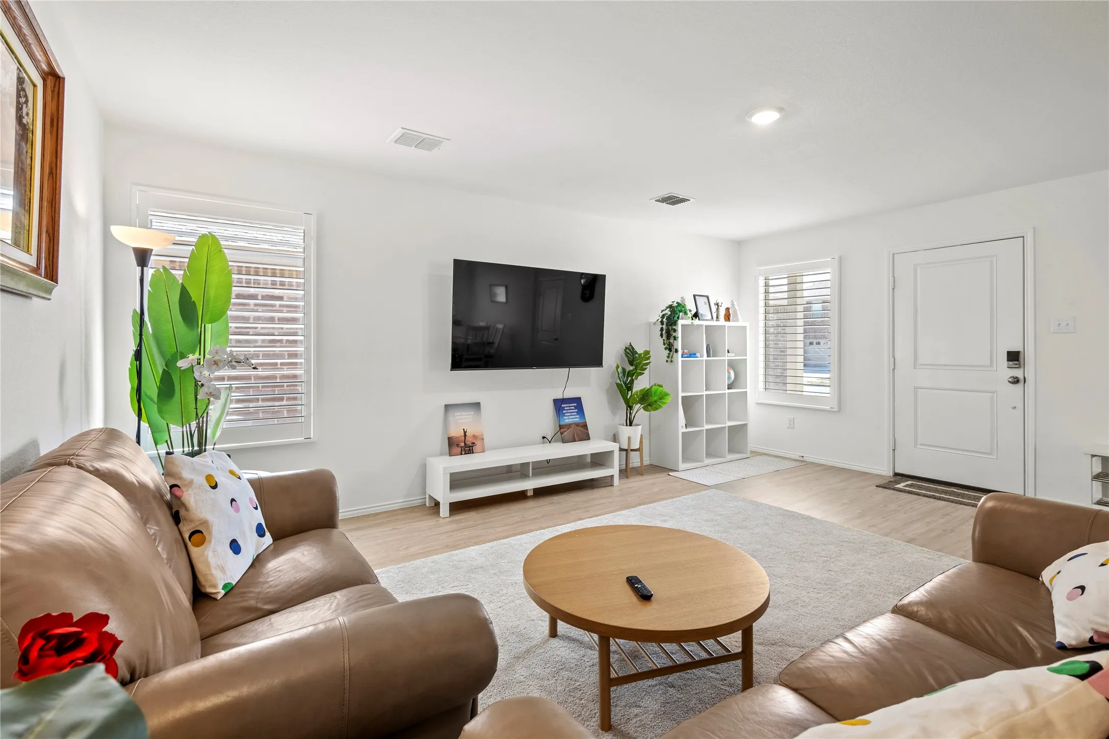 Single Family Residence For Rent in Collin County , 3032 Ashbrook Lane, Anna, Texas 75409, 3 Bedroom, 2 Bathroom, 2 Garage spaces, 1,505 Sqft, built in 2024, mls#21388838, Real Estate Agent in Anna, Homes For Rent in Collin county, Homes For Rent in Anna, Realtor in Anna Texas, Real Estate Brokerage Independent Realty Texas, Luminita Cordes Realtor